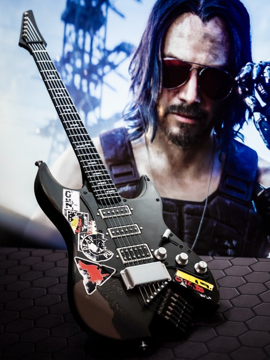 Cyberpunk 2077 Johnny Silverhand Gitaar Replica, Film en tv, Handgemaakt, Nieuw, Meerkleurig