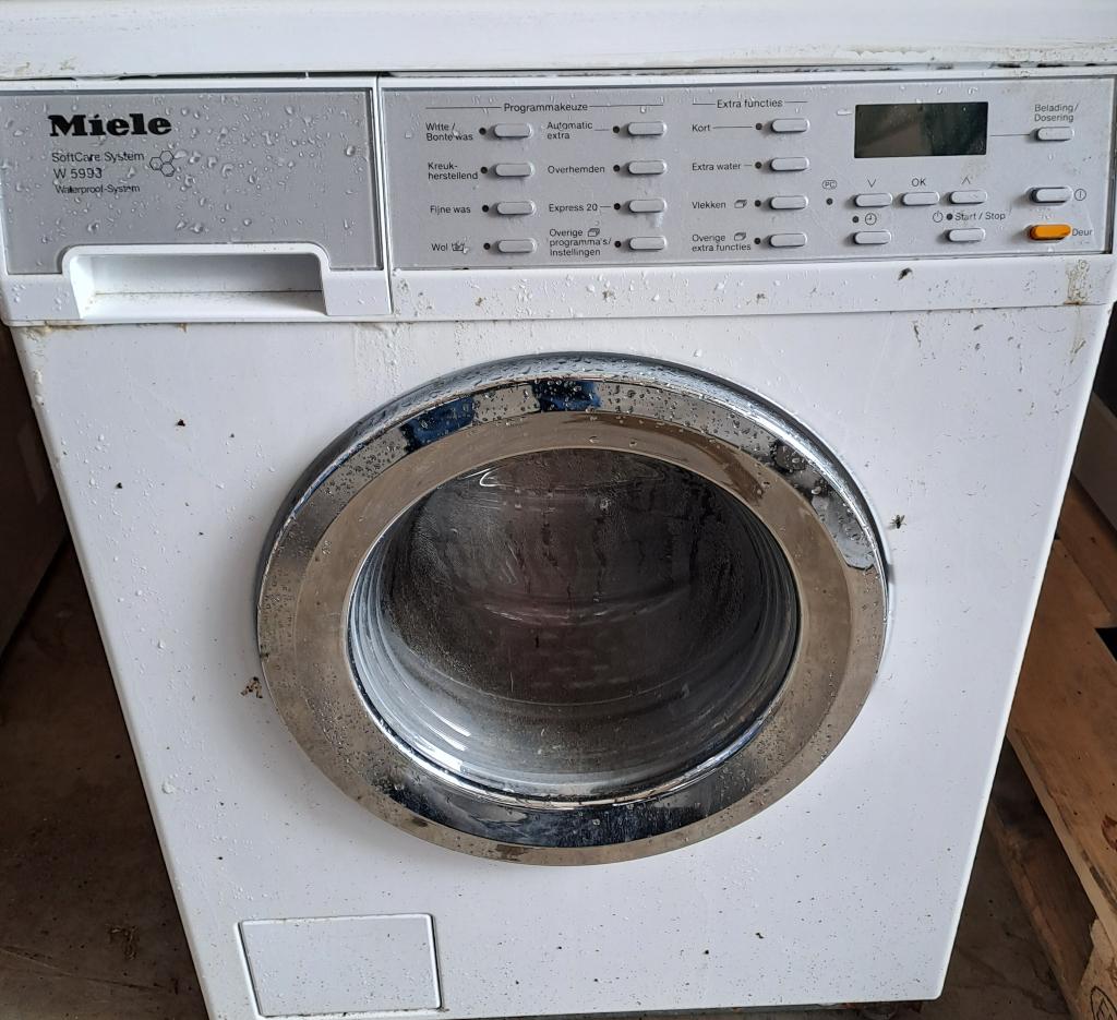 Wasmachine Miele W5993 Voor onderdelen, Ophalen, 6 tot 8 kg, 1600 toeren of meer, Voorlader