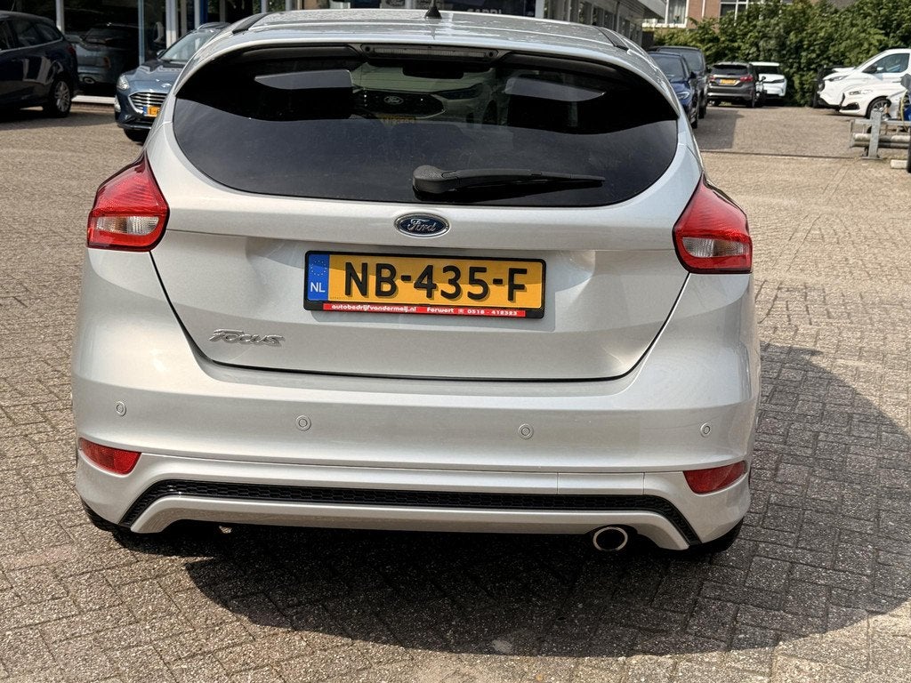 Ford Focus 1.5 Ecboost ST-Line 150pk Achterspoiler | Navigat, Stof, 4 cilinders, 150 pk, Origineel Nederlands