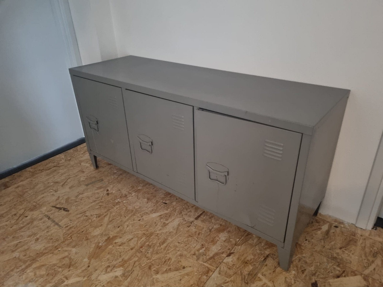 Kastje, Huis en Inrichting, Kasten | Lockerkasten, Ophalen, Gebruikt