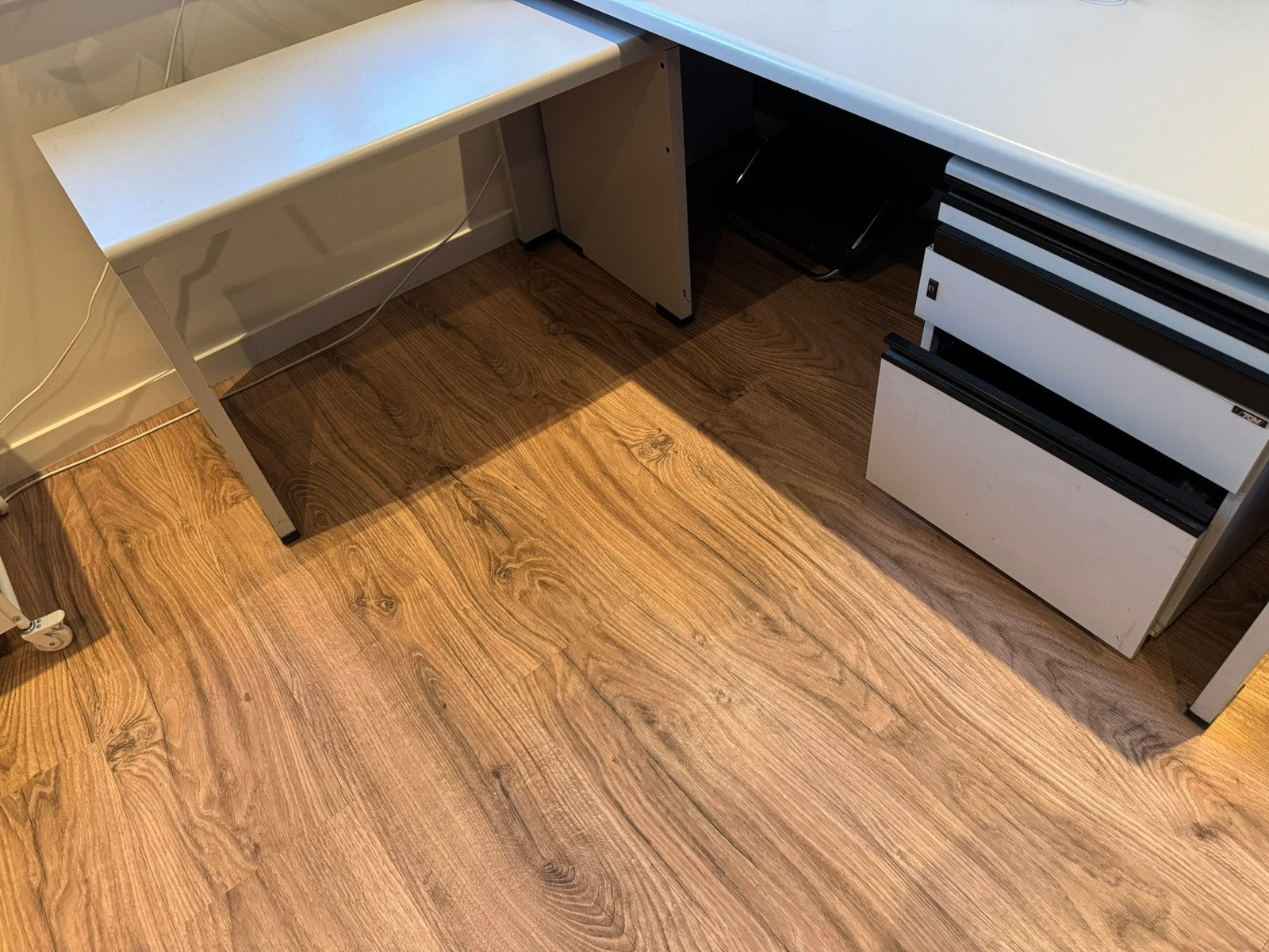Prima kantoorbureau, Huis en Inrichting, Ophalen, 160 cm, Gebruikt, Industrieel