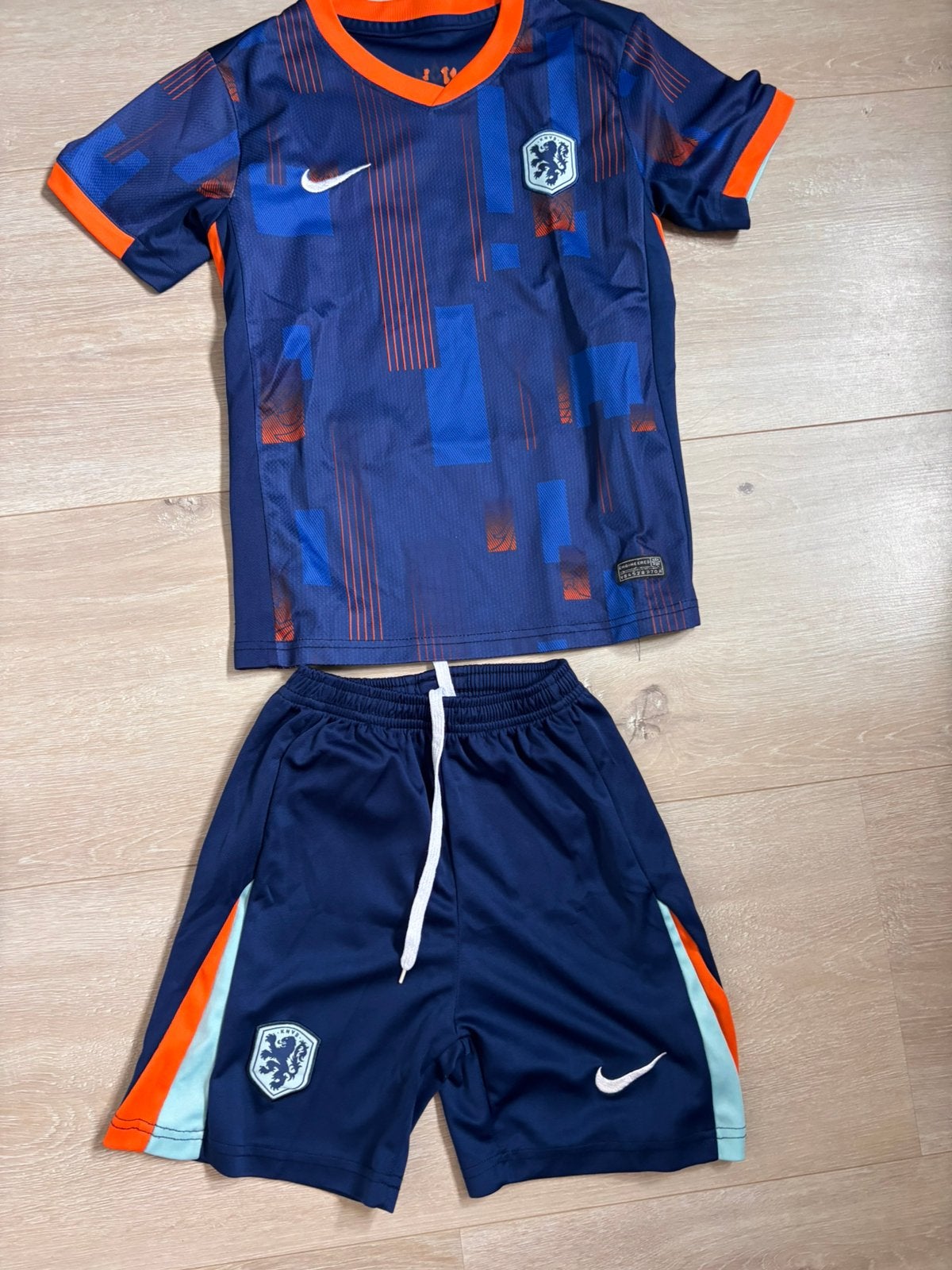 Voetbalpakje maat 26, Maat XS of kleiner, Ophalen of Verzenden, Gebruikt, Set
