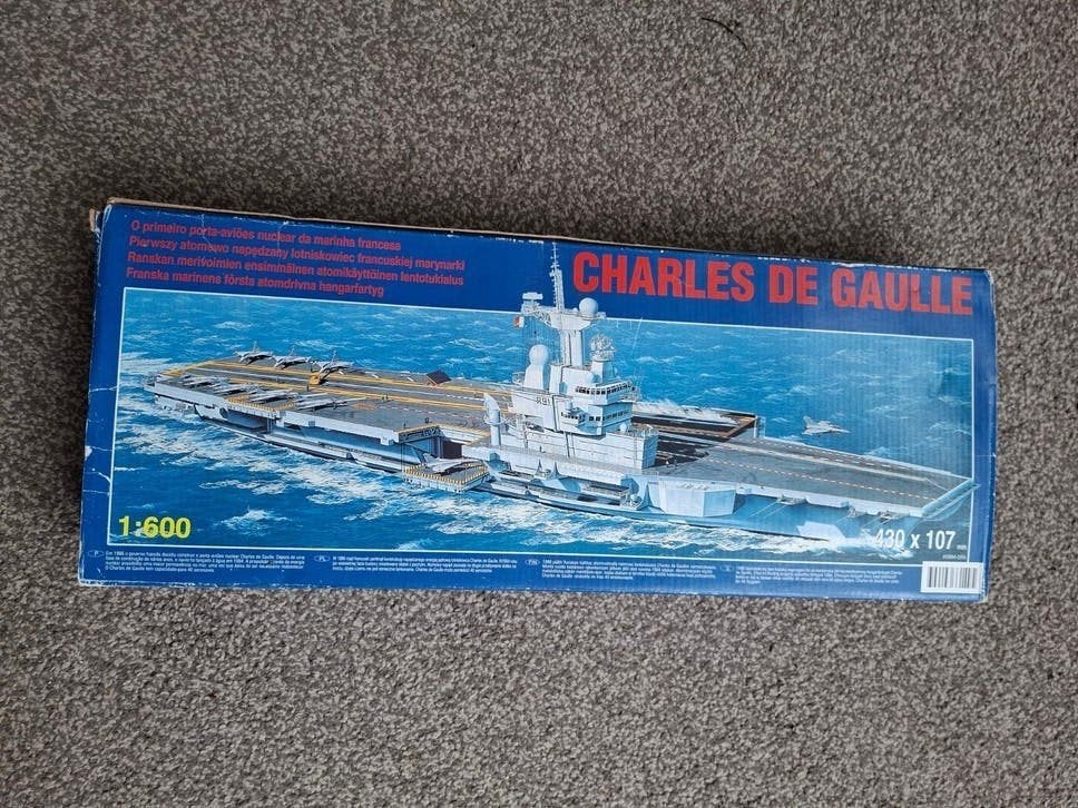 CHARLES DE GAULLE (vliegdekschip), Ophalen of Verzenden, Nieuw, 1:200 of kleiner