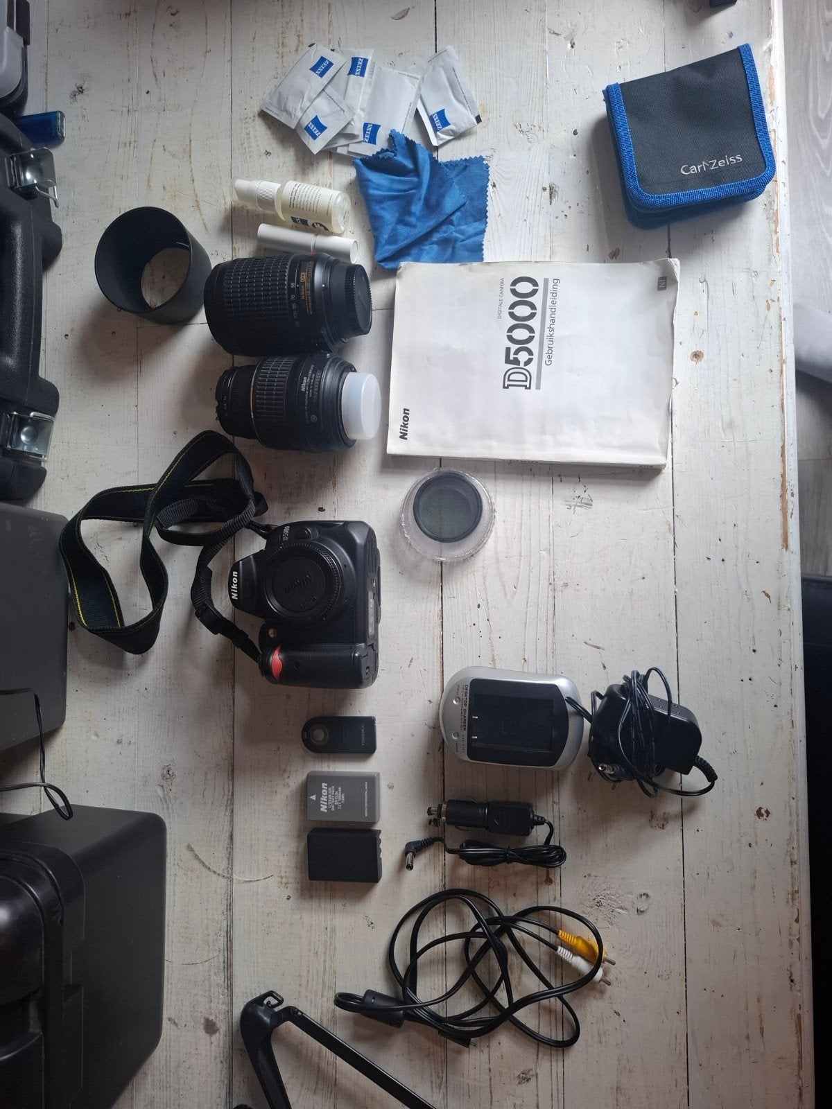 Nikon D5000 Spiegelreflexcamera met 2 lenzen en accessoires, Gebruikt, Spiegelreflex, Lensdop, Ophalen of Verzenden