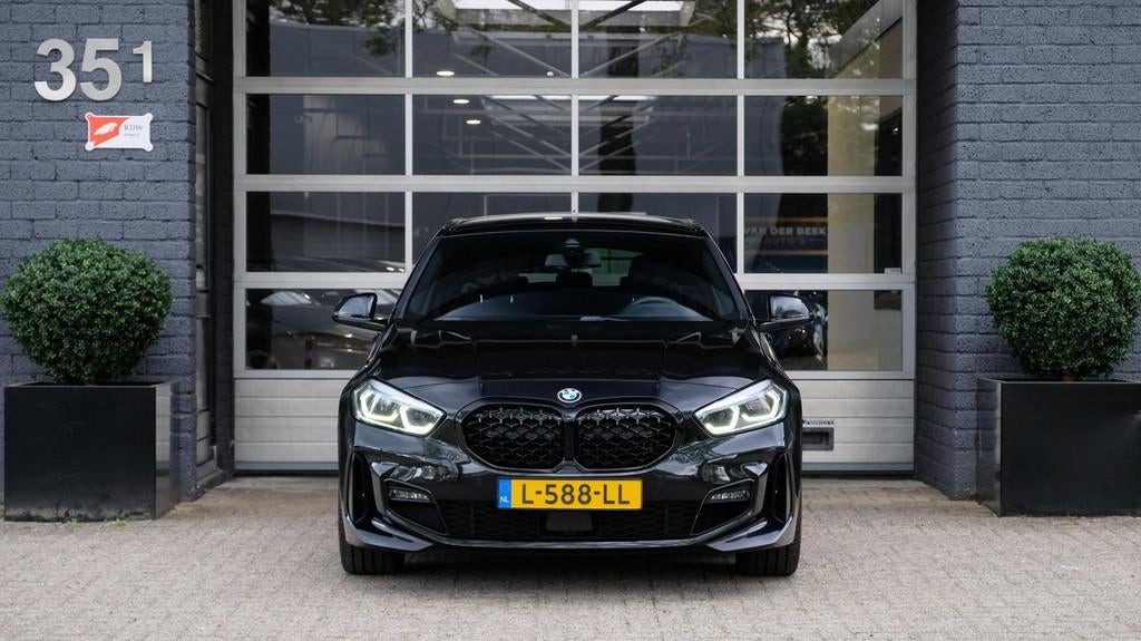 BMW 1-serie 120i M-Sport|Aero Pack|Live Cockpit|Shadow Line, Auto's, BMW, 1998 cc, 730 kg, Gebruikt, 4 cilinders