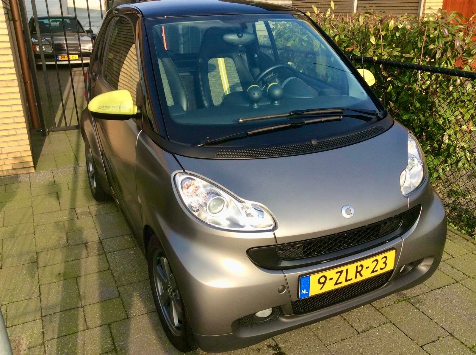Smart ForTwo 1.0 Grey-style MHD AUT 2010 Zwart, Automaat, Achterwielaandrijving, 18 €/maand, Elektrische ramen