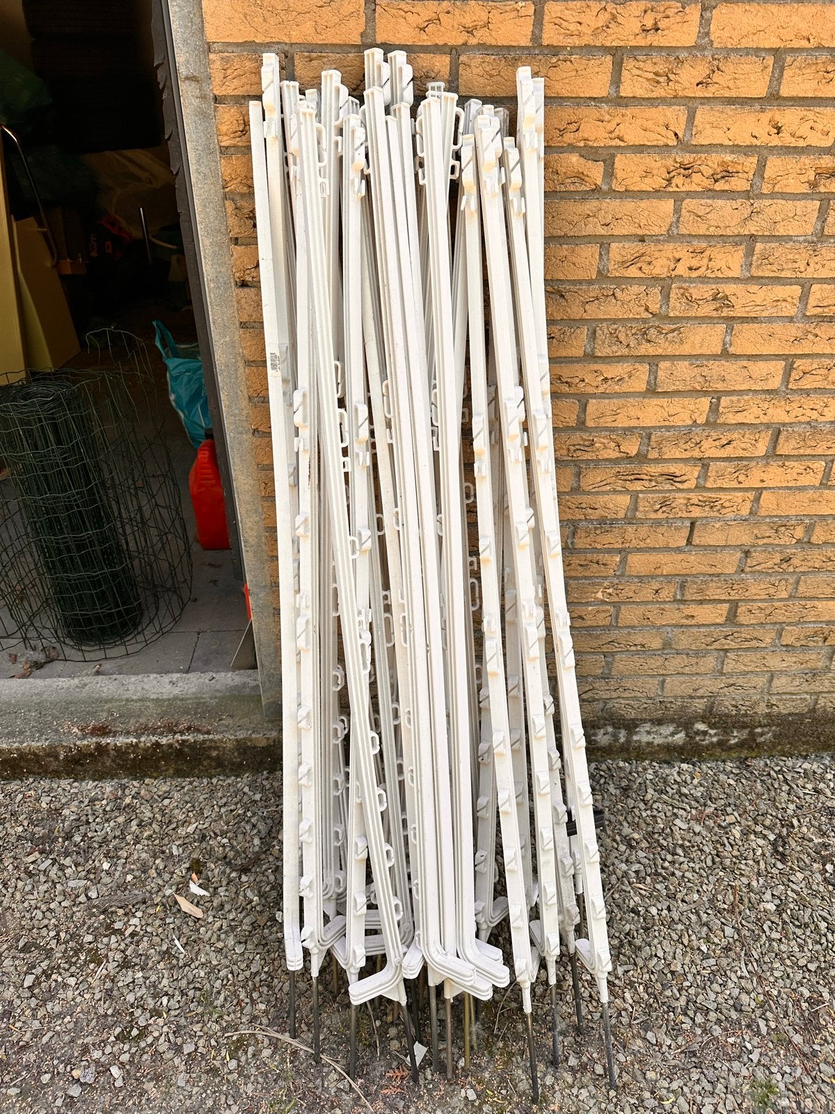 30 stuks witte kunststof hekwerkdelen voor vlaggetjes, Ophalen, Gebruikt, Kunststof, Overige typen