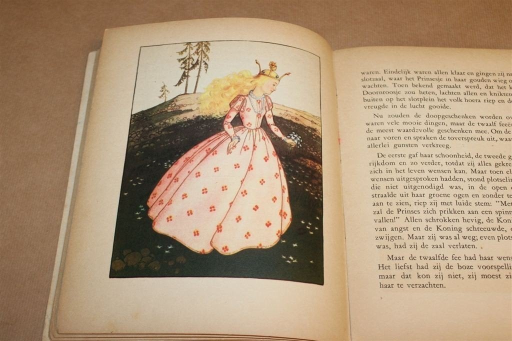 De Prinses Doornroosje — Vintage Grimm Prentenboek 1948, Ophalen of Verzenden, Gelezen