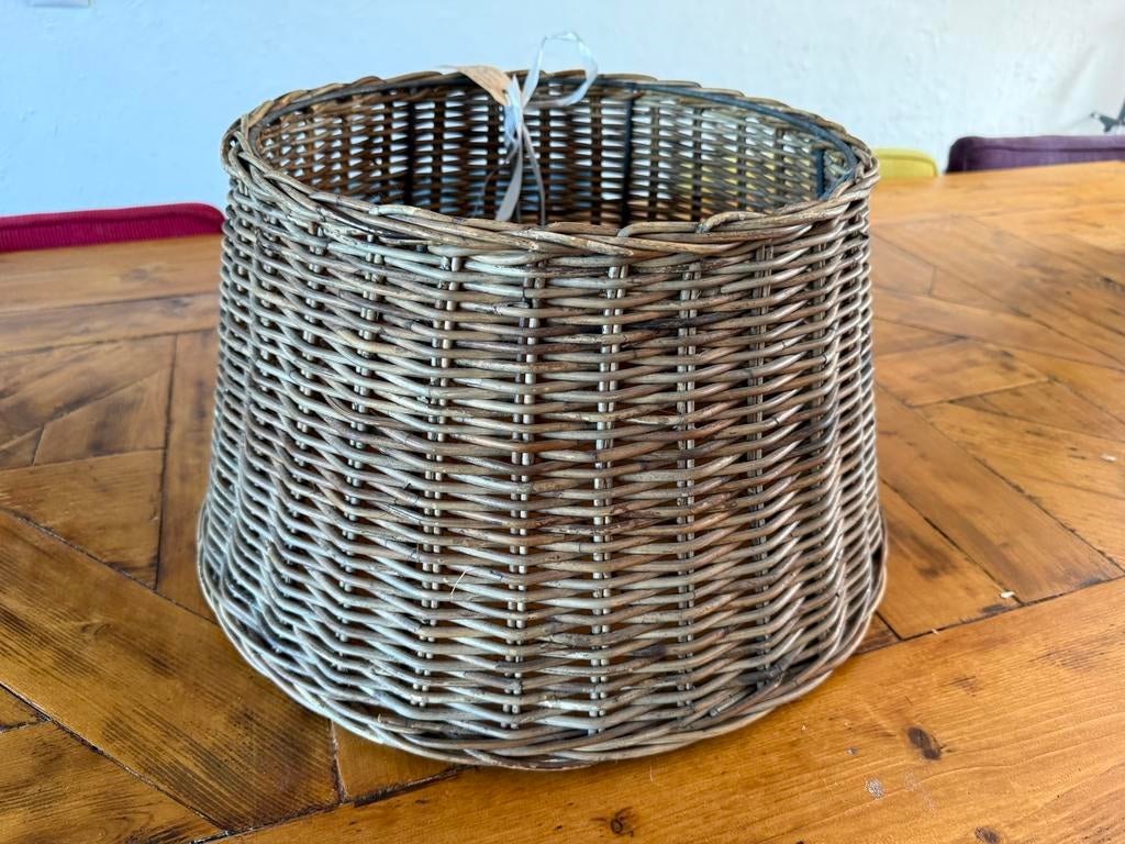 Rotan Rieten lampenkap 47 cm groot - Landelijke stijl, Huis en Inrichting, Lampen | Lampenkappen, Rond, Ophalen of Verzenden, Zo goed als nieuw