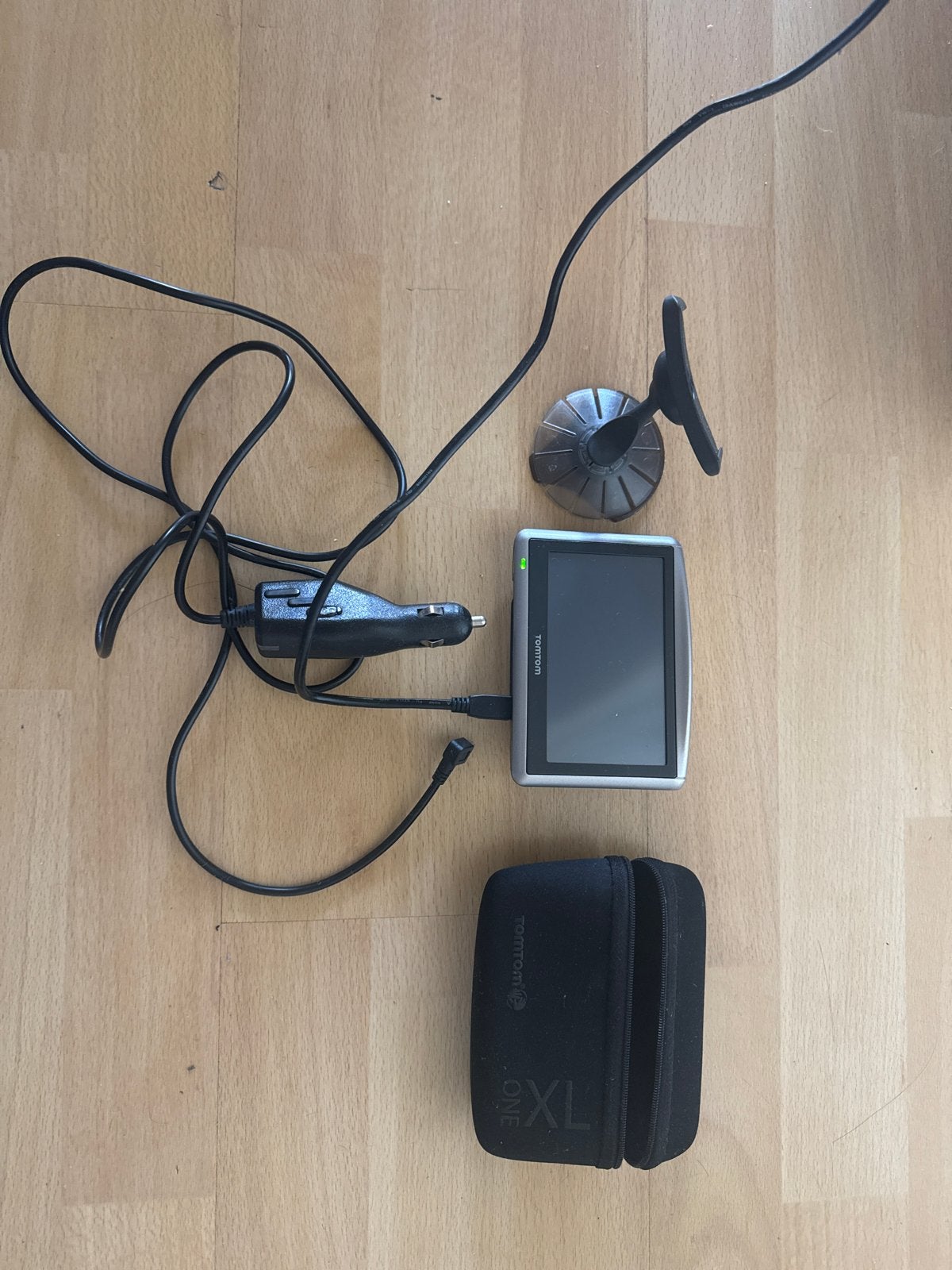 TomTom ONE XL navigatiesysteem met accessoires, Auto diversen, Autonavigatie, Ophalen of Verzenden, Gebruikt
