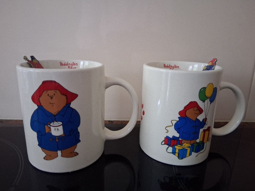 Douwe Egberts mokken Paddington en  2 lepeltjes *eureka*, Ophalen of Verzenden, Zo goed als nieuw, Gebruiksvoorwerp