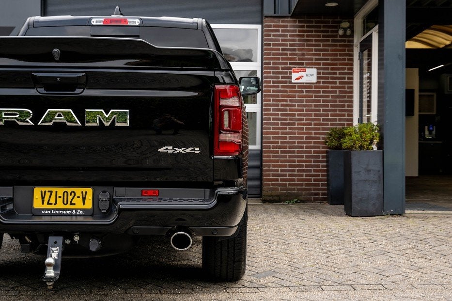 Dodge Ram 1500 Laramie Sport Crew Cab 5.7 HEMI V8 4x4 | LPG, Auto's, Automaat, Gebruikt, 8 cilinders, 5654 cc