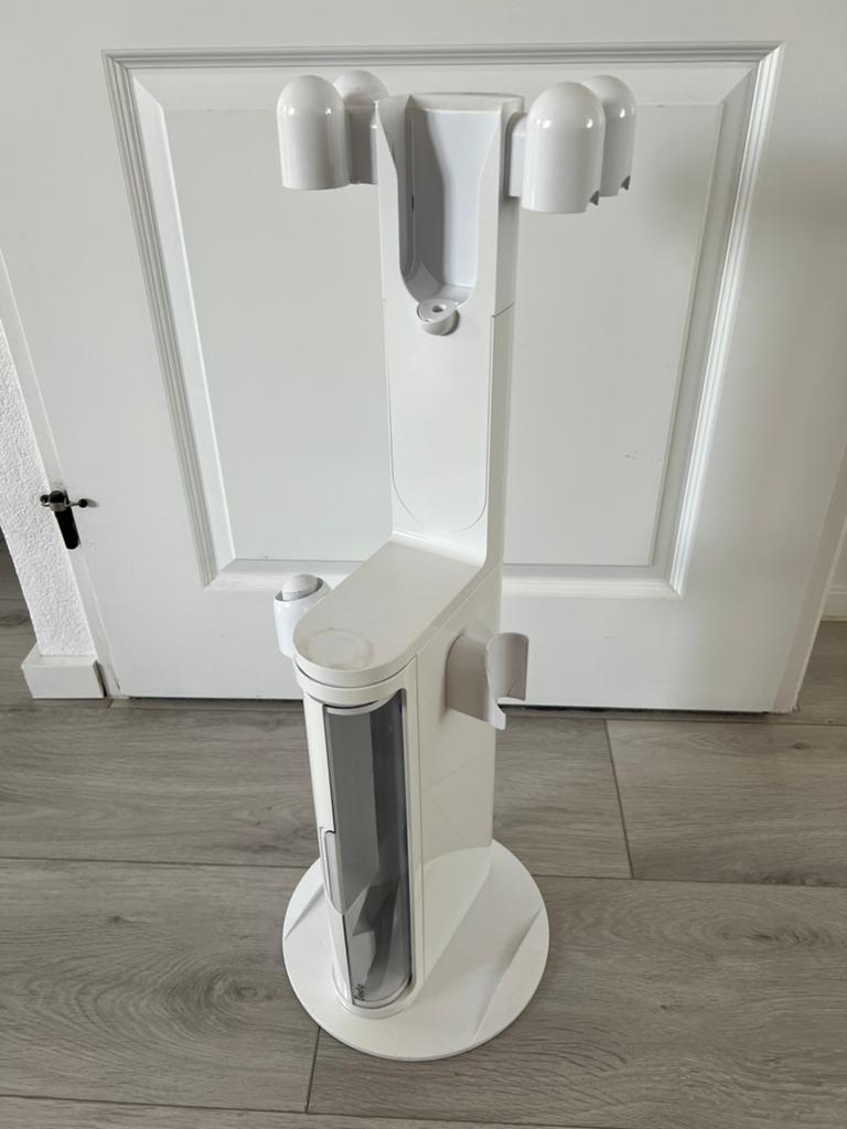 Dyson v10 standaard, Witgoed en Apparatuur, Stofzuigers, Ophalen, Gebruikt, Steelstofzuiger, Dyson