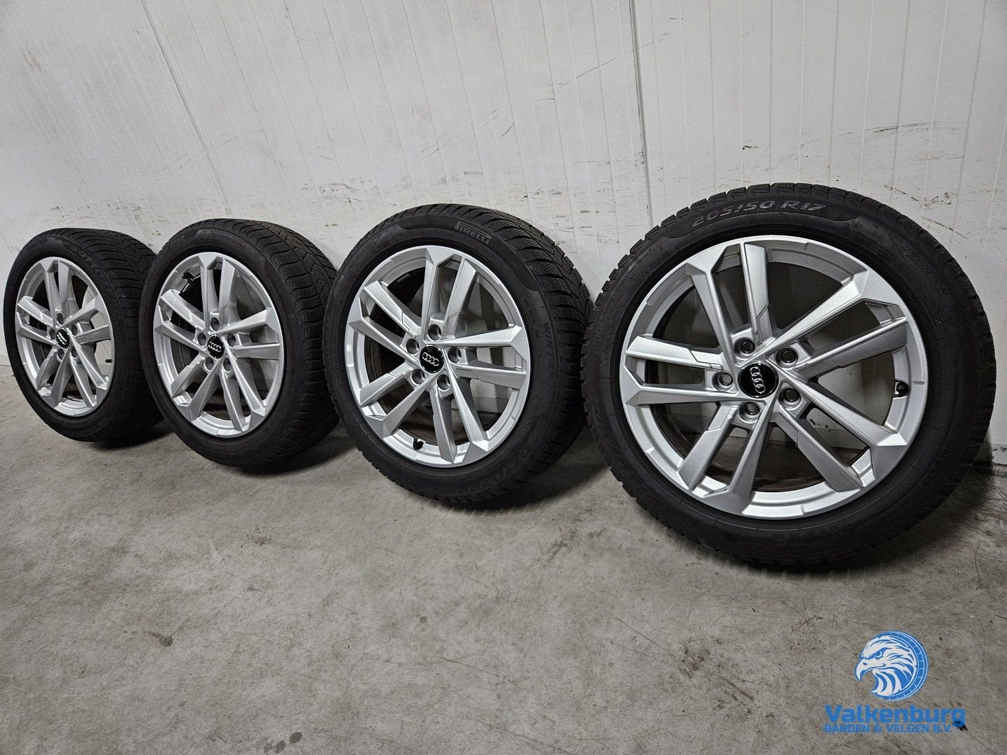 6mm! Originele Audi A3 8Y 17 inch velgen 5x112 winterbanden