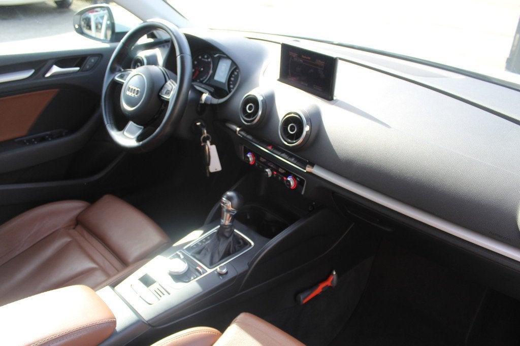 Audi A3 Limousine 1.4 TFSI CoD NL auto/Automaat/Lederen bekl, Auto's, 12 maanden, Gebruikt, 4 cilinders, Wit