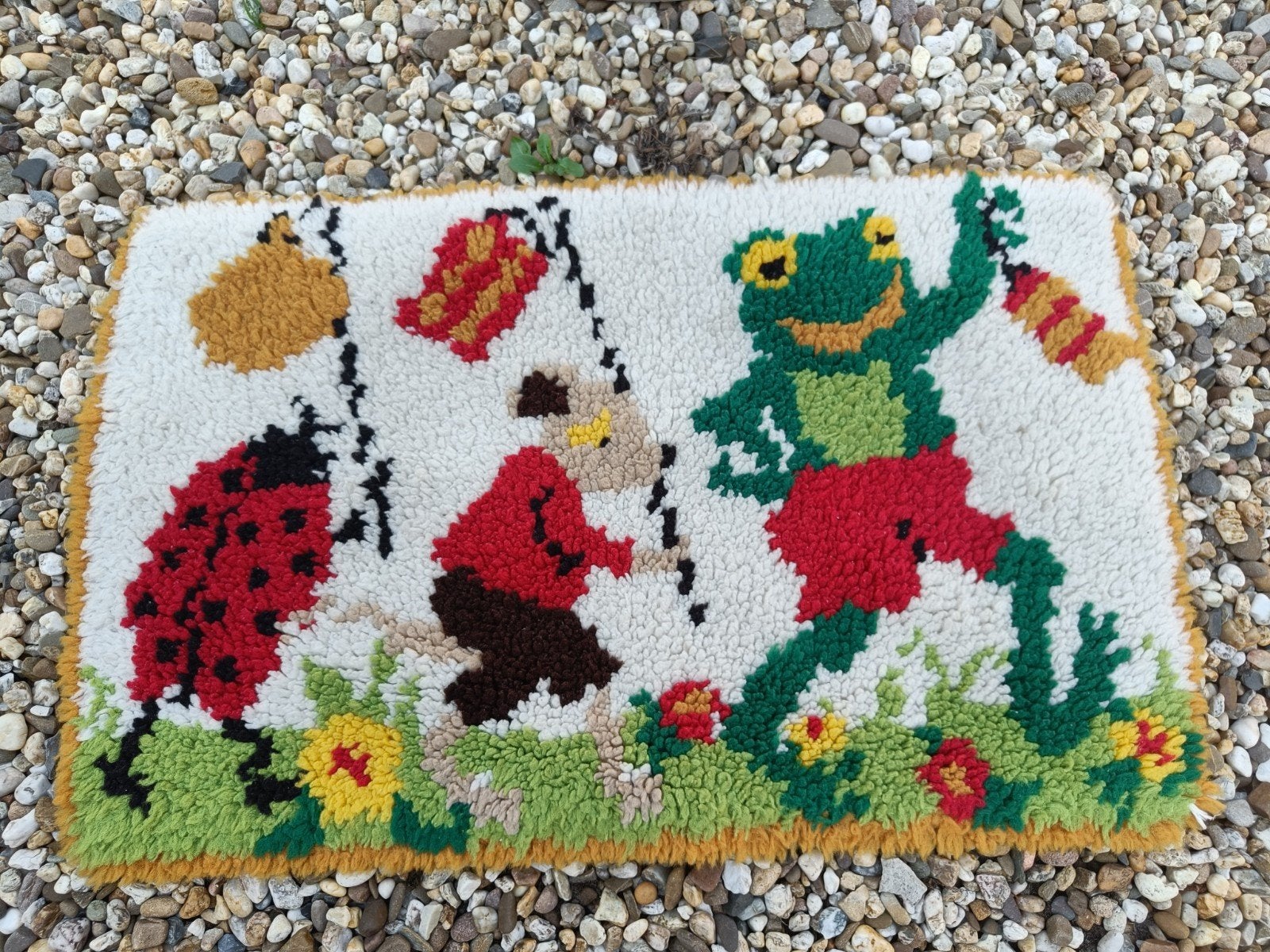 Vintage kleedje met afbeelding van kikker/muis/lieveheersb, Ophalen of Verzenden
