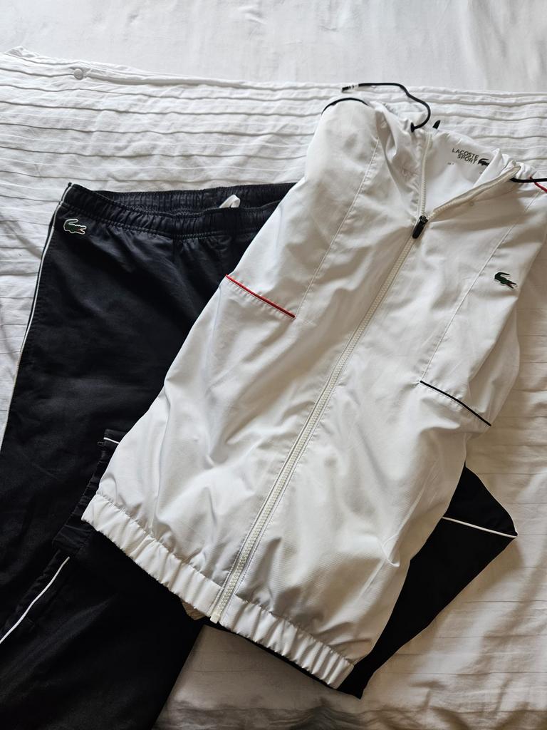 Origineel Lacoste Trainingspak - Wit/Zwart, Kleding | Heren, Badmode en Zwemkleding, Ophalen of Verzenden