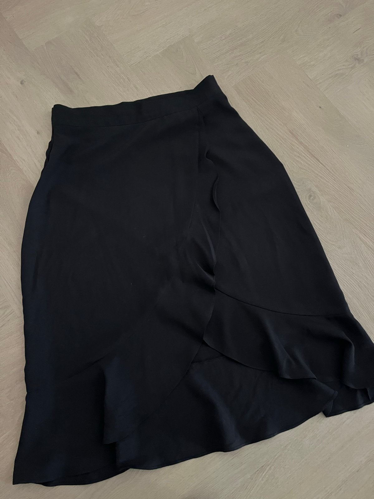 Zwarte rok met ruche van H&M, maat 38, Maat 38/40 (M), Zwart, Ophalen of Verzenden, Gedragen