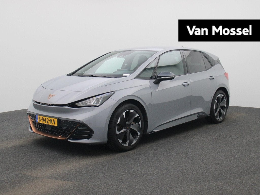 CUPRA Born Adrenaline 62 kWh | STOELVERWARMING | ACHTERUITRI, Auto's, Automaat, Gebruikt, Zwart, 1738 kg