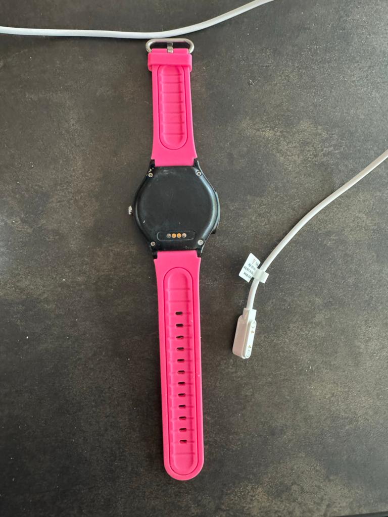 One 2 Track Smartwatch Roze - in goede staat, Sieraden, Tassen en Uiterlijk, Smartwatches, Ophalen, Gebruikt, Roze, GPS
