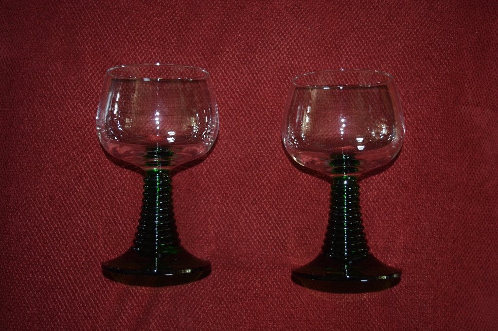 wijnglas, Luminarc, 2 stuks wijnglazen met groene voet, Ophalen of Verzenden
