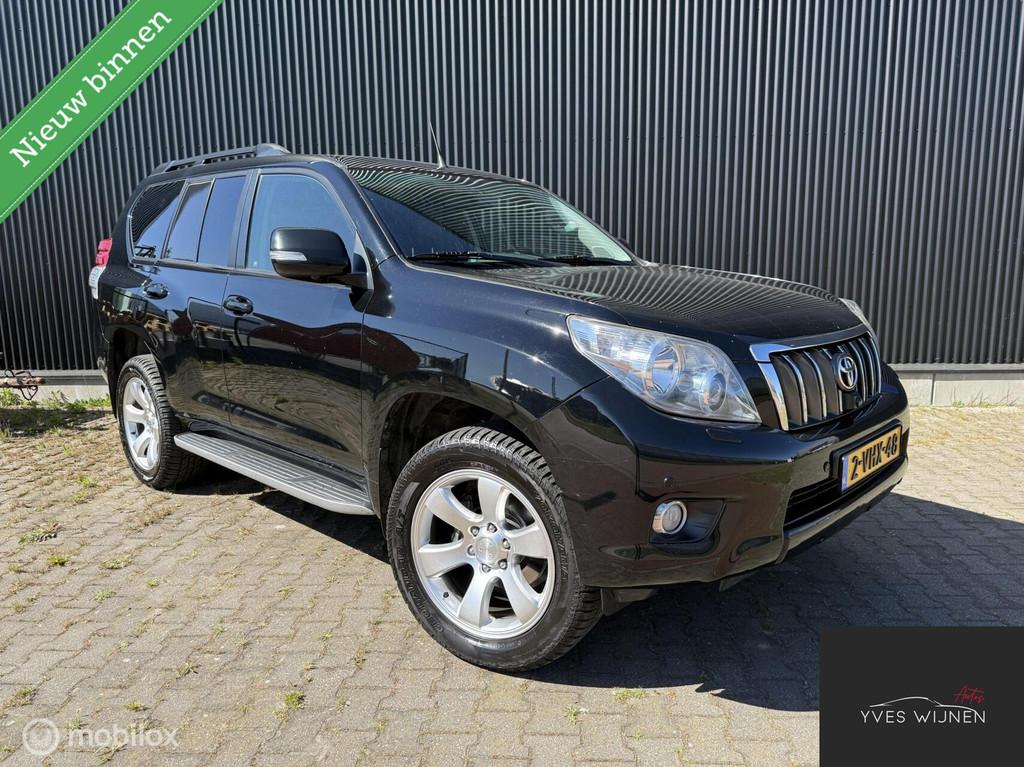 Toyota Land Cruiser 3.0 D-4D FULL OPTION NEW ENGINE, Auto's, Bestelauto's, Automaat, Gebruikt, Zwart, 4 cilinders
