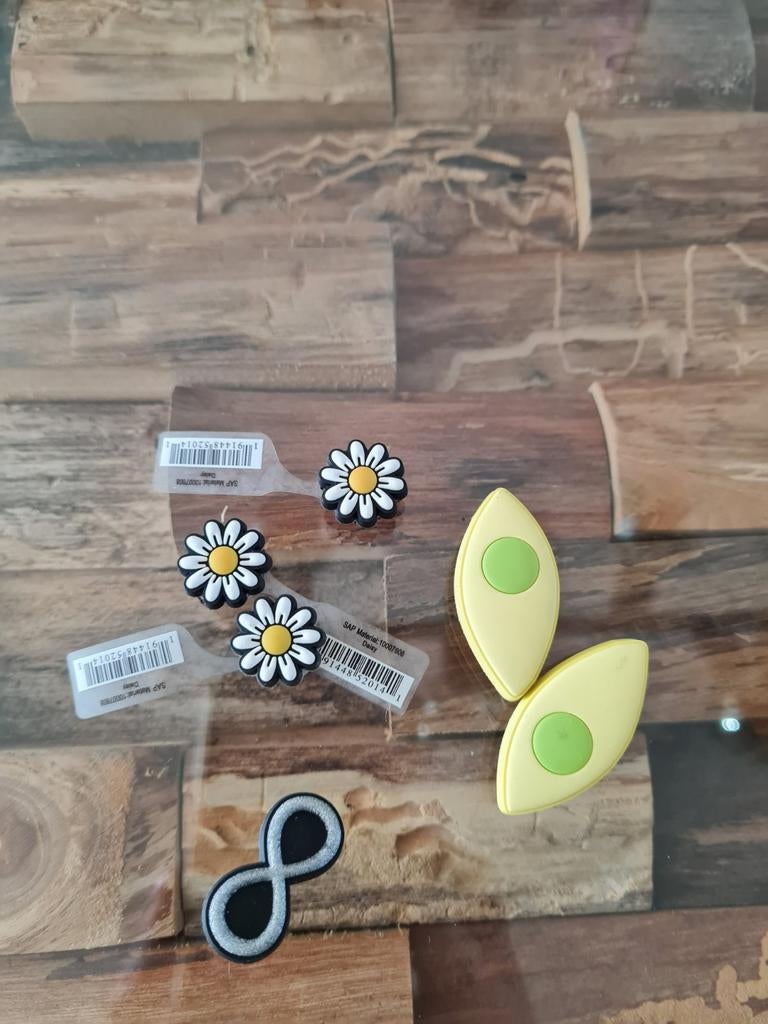 Jibbitz Charms voor Crocs - Diverse ontwerpen, Kleding | Dames, Crocs, Ophalen, Nieuw