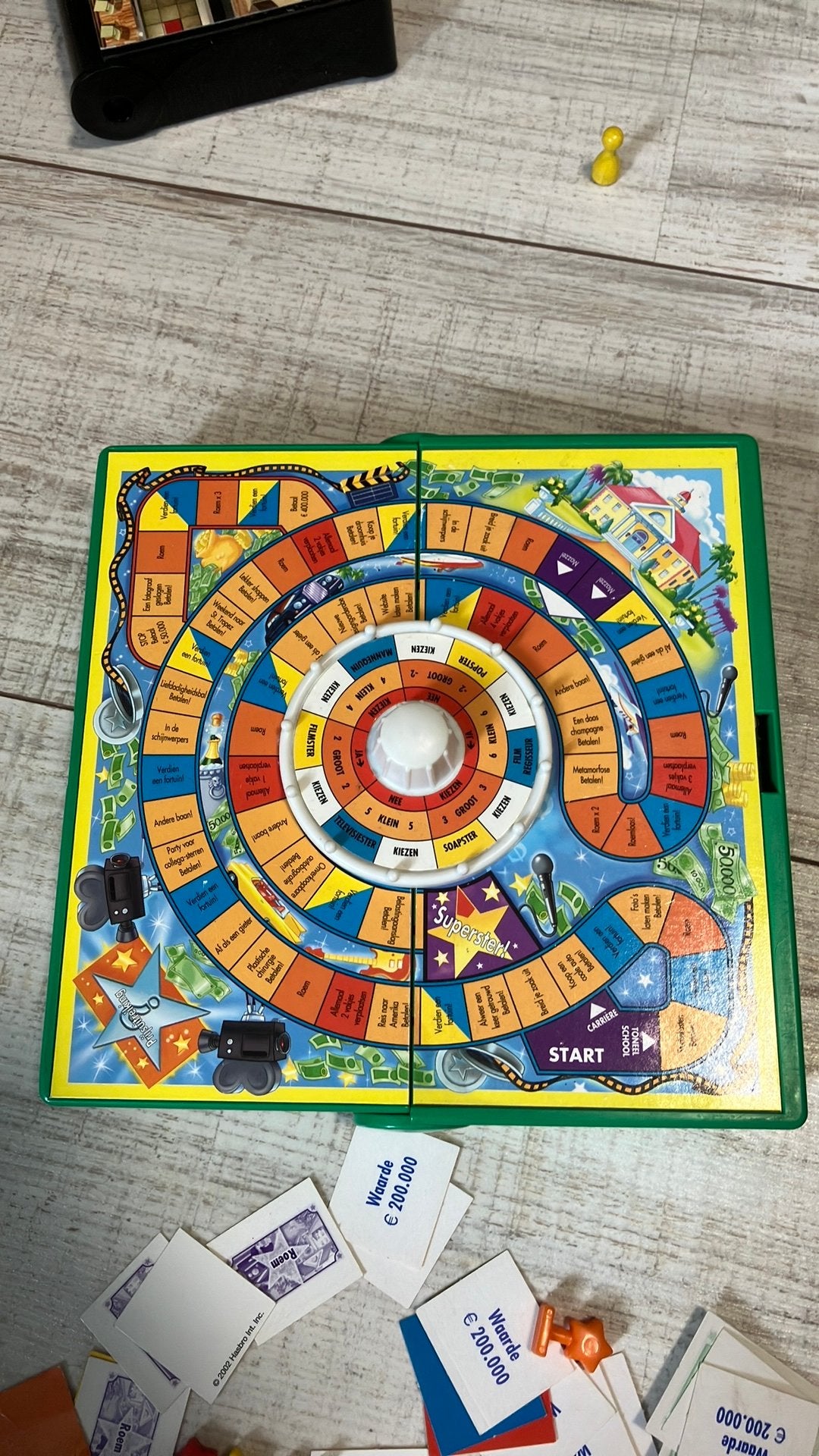 Het Levensweg reisspel - Hasbro 2002, Drie of vier spelers, Ophalen of Verzenden, Gebruikt, Reisspel