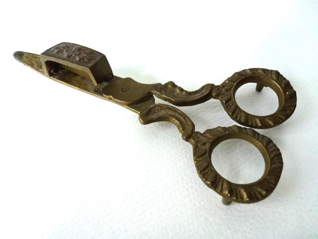 Antieke mooi bewerkte koperen kaarsensnuiter., Antiek en Kunst, Ophalen of Verzenden, Koper