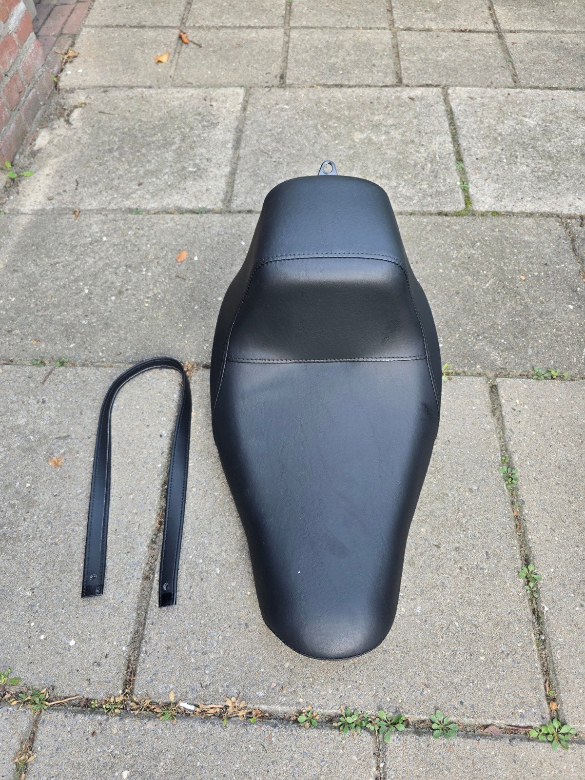 Nieuw zadel Harley Davidson Low Rider 2025, Ophalen of Verzenden, Nieuw