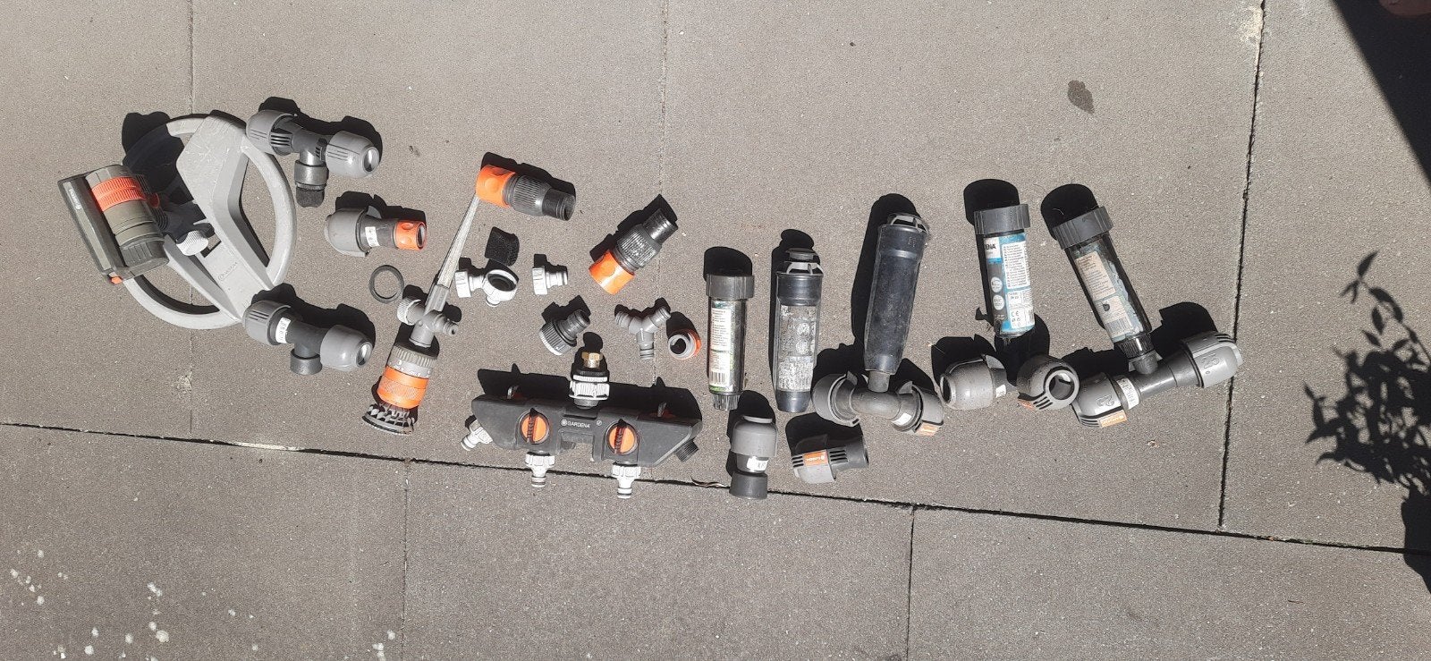 Complete Gardena Sprinkler Installatie - Sproeier, leidingen, Ophalen, Gebruikt
