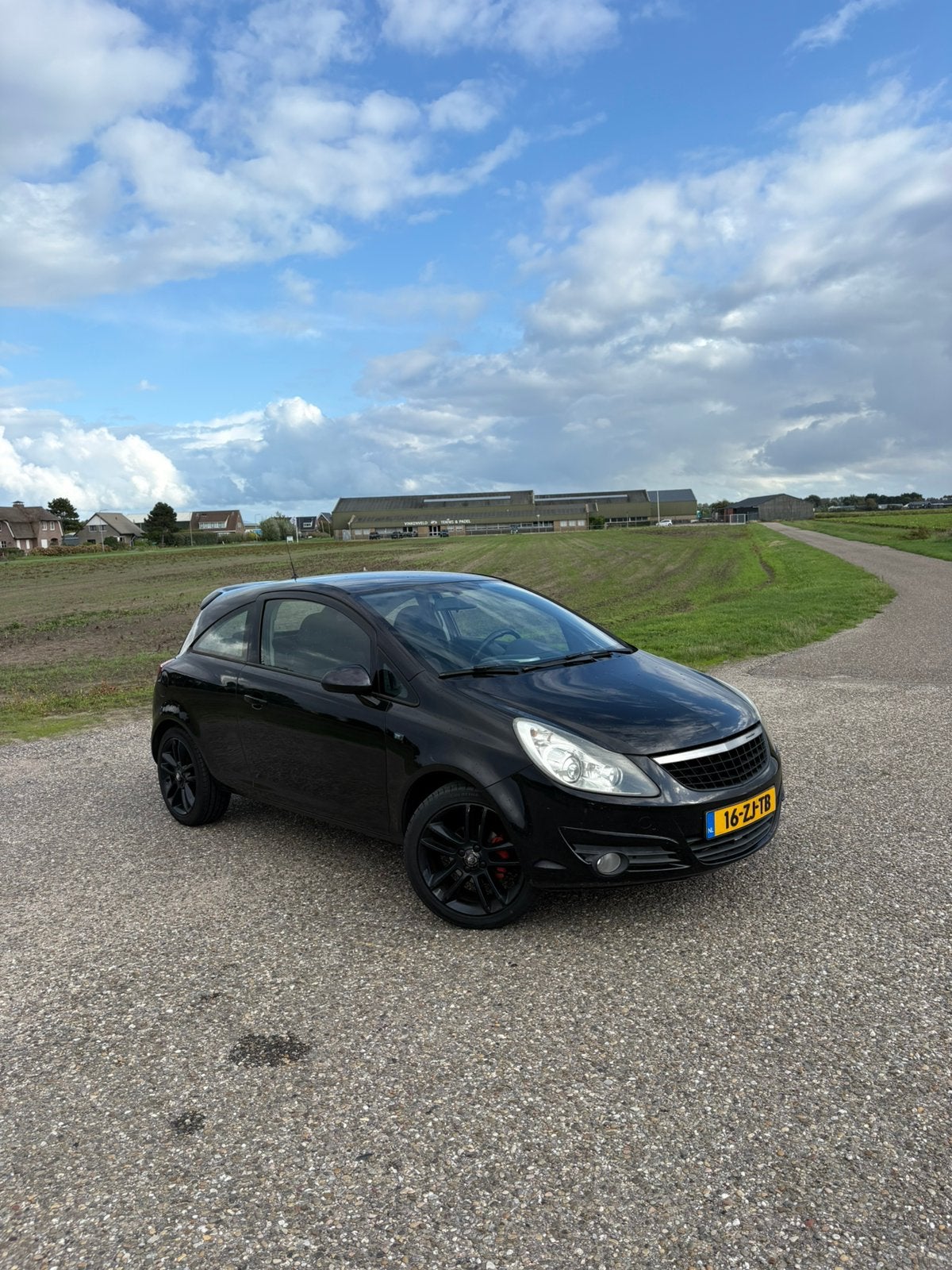 Opel Corsa 1.2 16V 3D 2008 Zwart met Imcher paket, Voorwielaandrijving, 450 kg, 40 €/maand, 4 cilinders