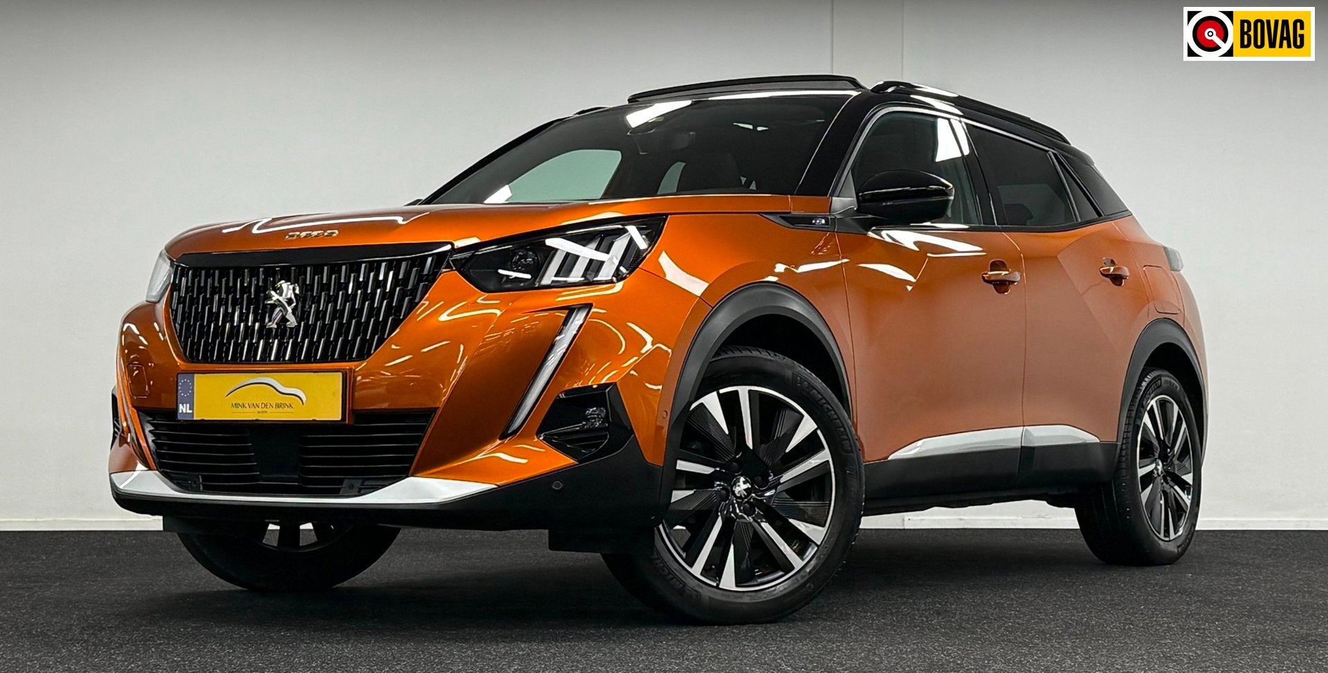 Peugeot 2008 1.2 PureTech GT-Line 155PK*Panodak*Navi*Camera*, Auto's, Gebruikt, Zwart, Automatische klimaatregeling, 155 pk