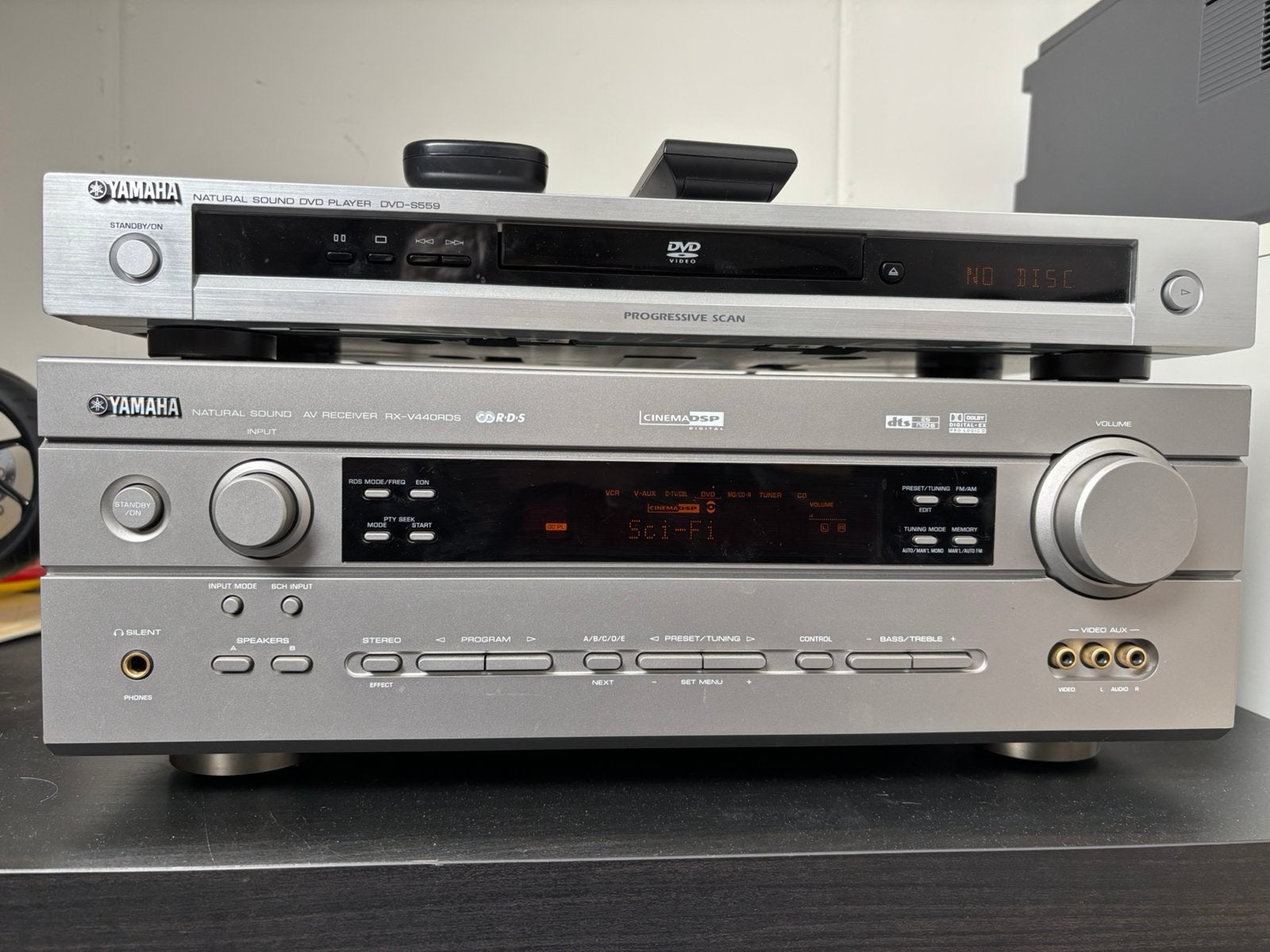 Yamaha Natural Sound Receiver RX-V440 & DVD-S550 met afstand, Ophalen, Yamaha, Zo goed als nieuw, 60 tot 120 watt