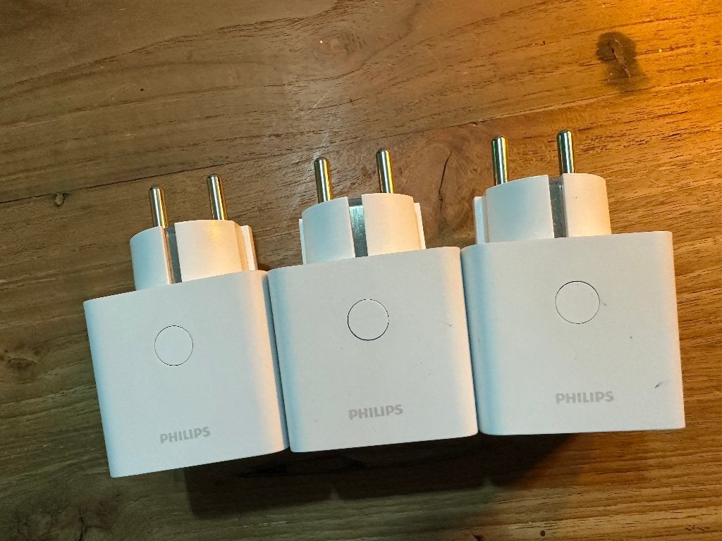 Philips Hue Smart Plug - Slimme Stekker (3X), Ophalen of Verzenden, Zo goed als nieuw