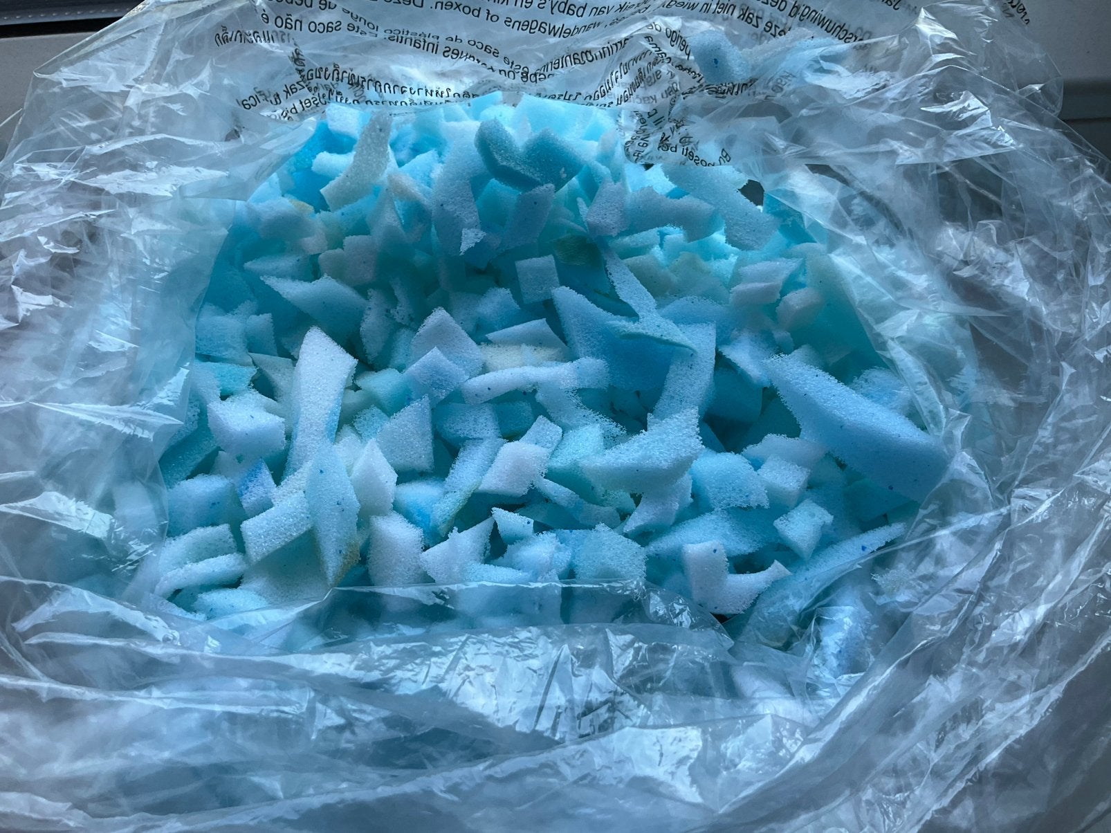 Schuimrubber kleine stukjes Opvulmateriaal, Hobby en Vrije tijd, Ophalen, Zo goed als nieuw