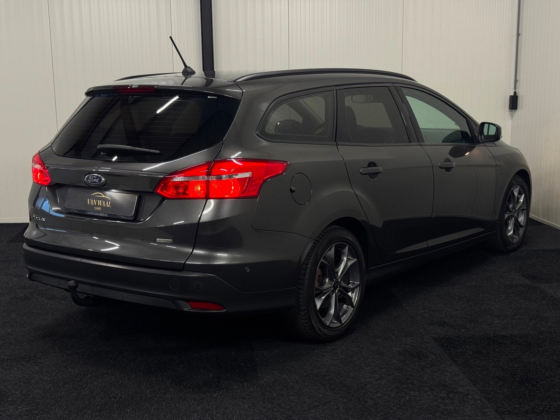 Ford Focus Wagon 1.0 2018 101PK CRUISE/CARPLAY/AIRCO/PDC/TRE, Auto's, Dealer onderhouden, Gebruikt, Automatische klimaatregeling