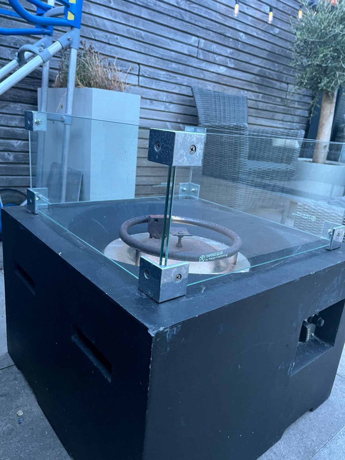 Happy cocooning vuurtafel met glasombouw en lavastenen, Ophalen, Gebruikt, Vuurkorf