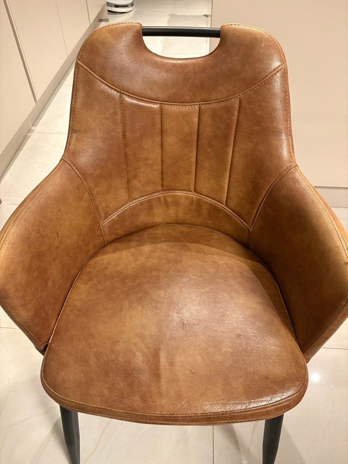 3x Bruine en 3x Mos groen eetkamerstoelen, Ophalen, Bruin, Leer, Zo goed als nieuw