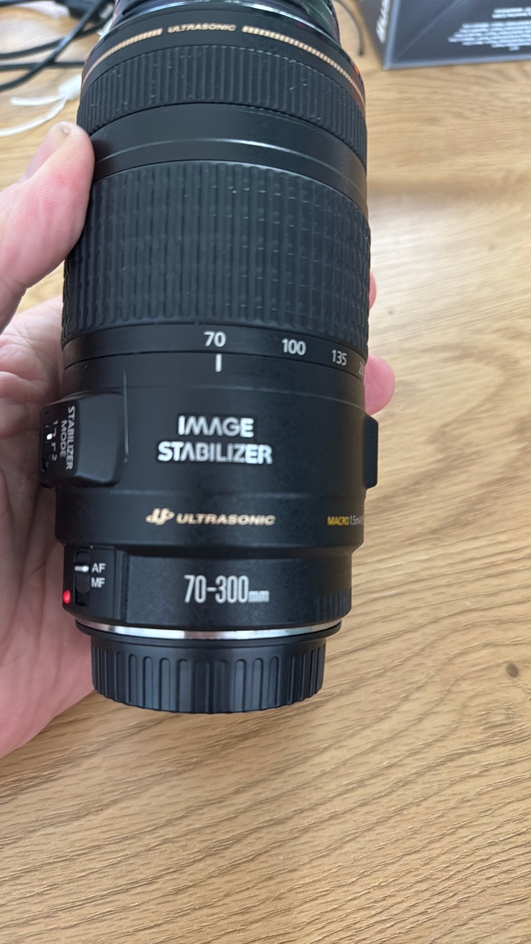 Canon EF 70-300mm f/4-5.6 IS USM Zoomlens, Ophalen, Zo goed als nieuw, Telelens, Zoom