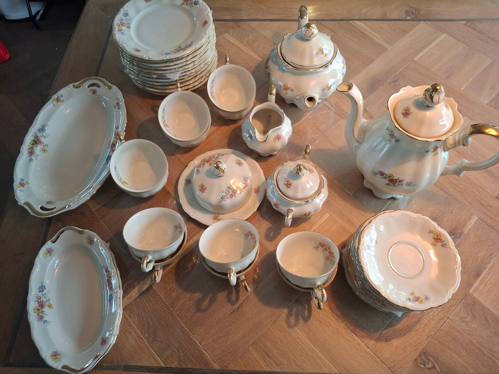 SERVIES ( KLASSIEK VINTAGE), Ophalen