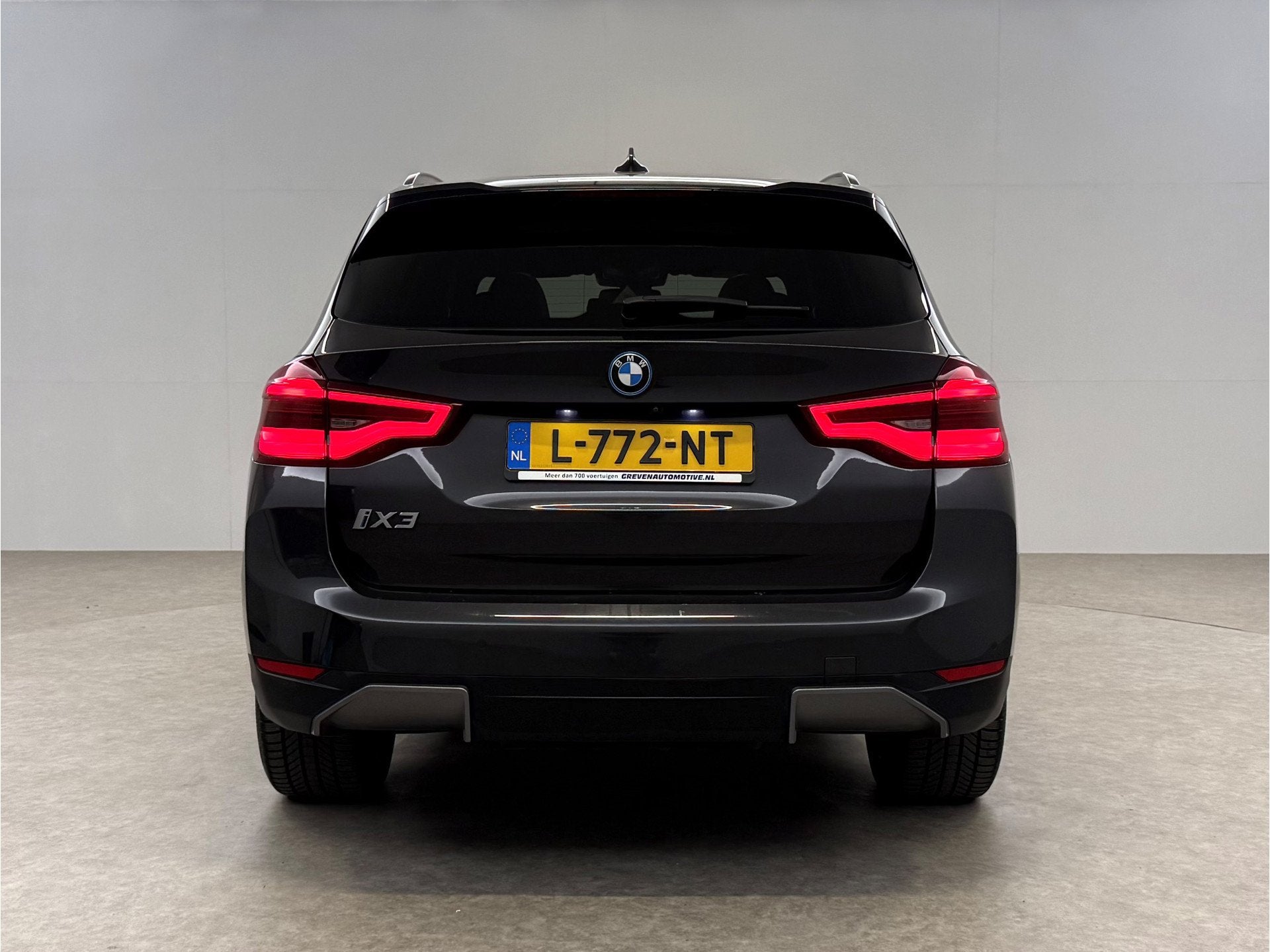 Foto 10 van BMW iX3 Executive 80 kWh | Snelladen | SOH 91% | Pano | Came