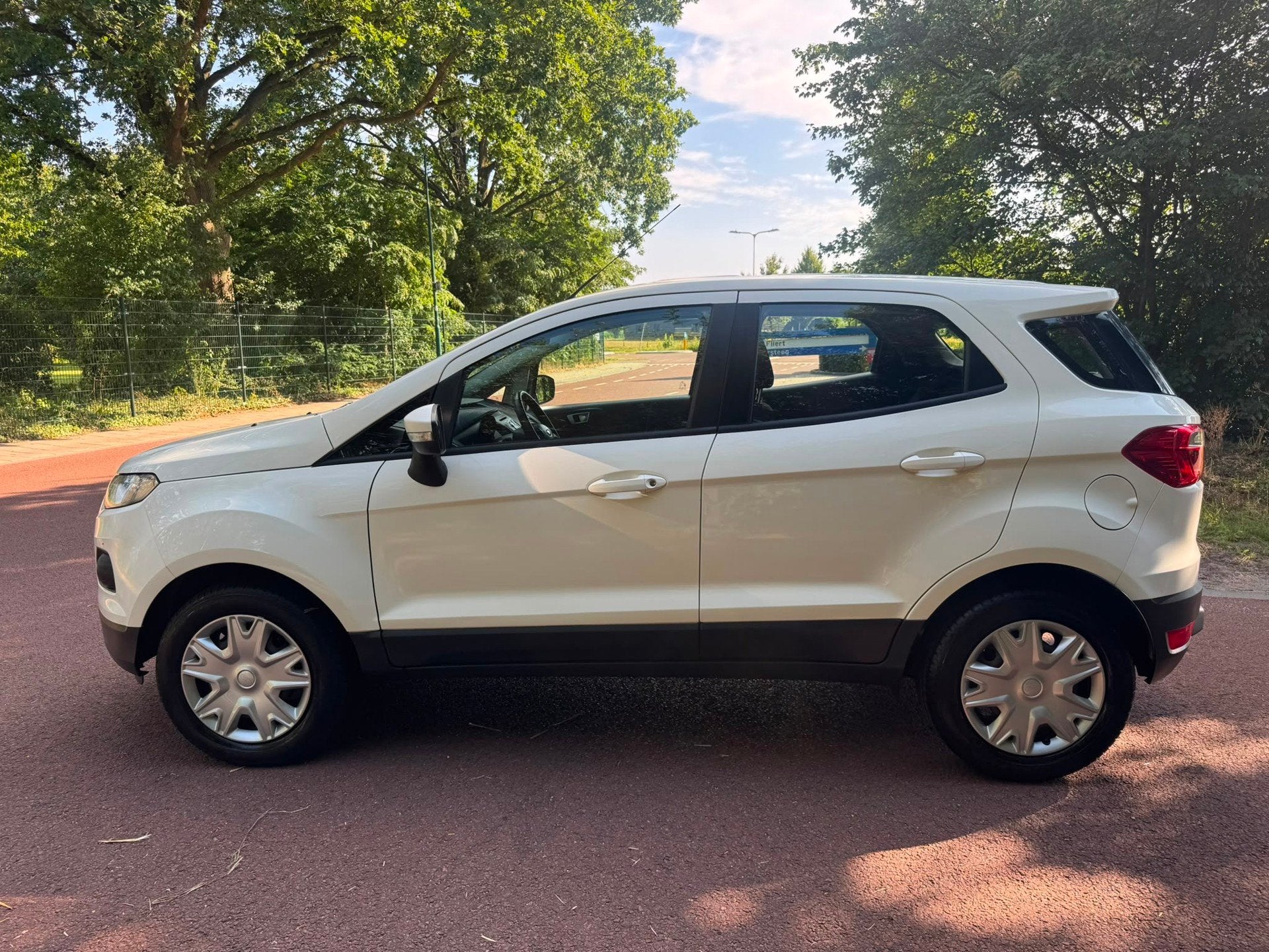 Ford EcoSport 1.0 EcoBoost Trend / Airco / NAP / cruisecontr, Voorwielaandrijving, 125 pk, Gebruikt, Ecosport