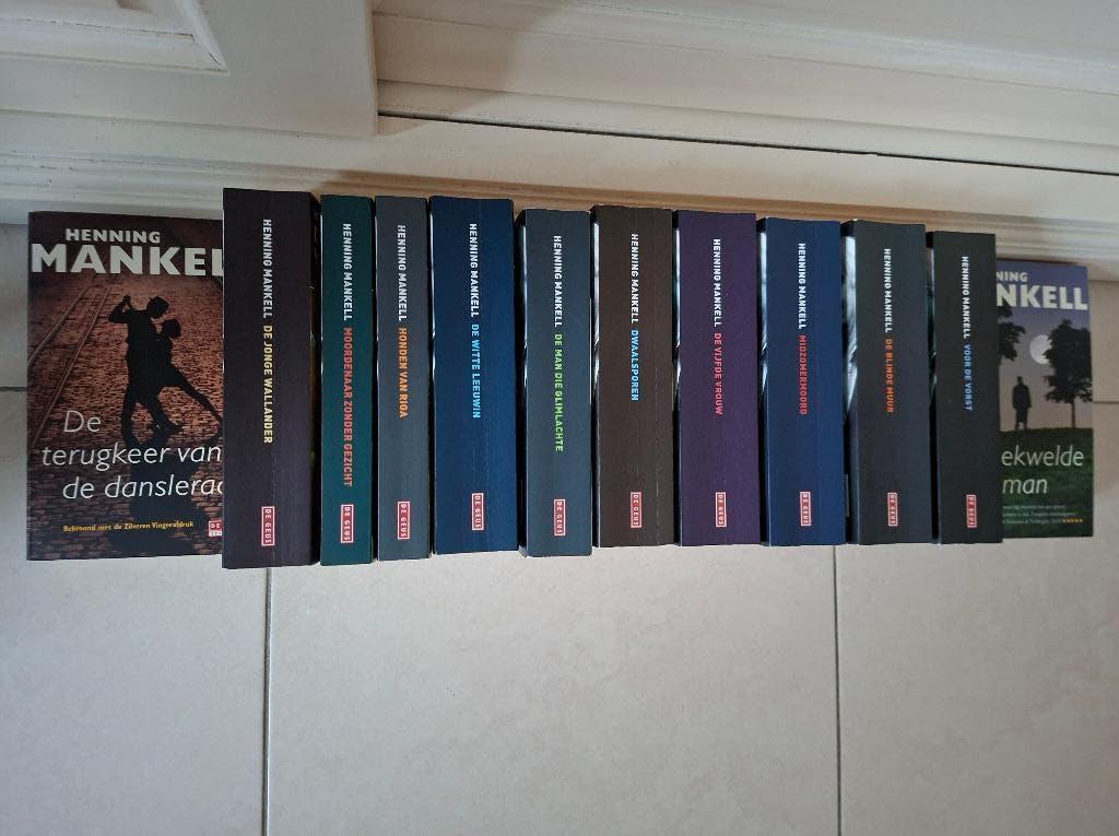 Inspecteur Kurt Wallander - Henning Mankell, Ophalen of Verzenden, Zo goed als nieuw, Populaire fictie