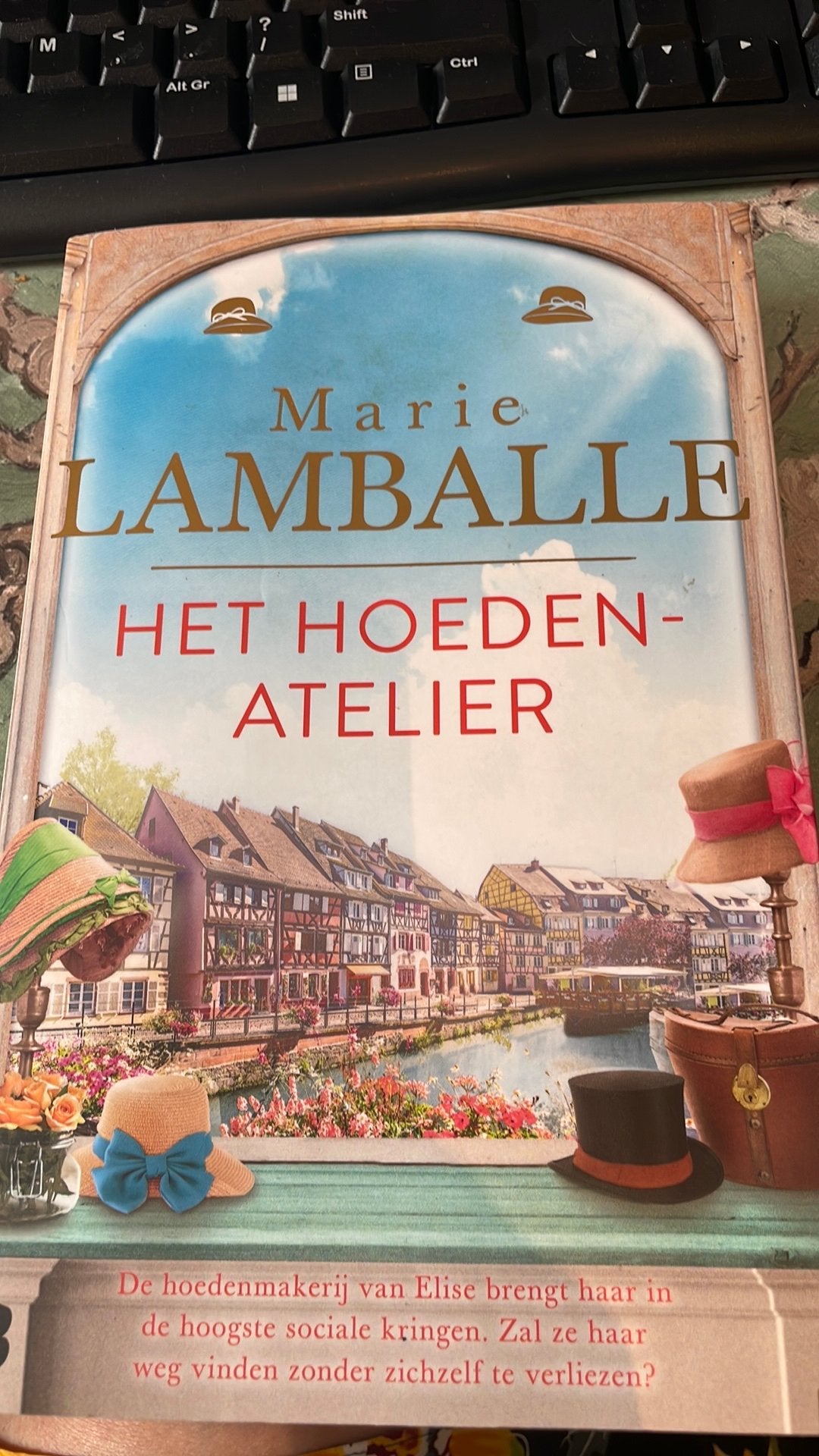 Marie Lamballe: het hoedenatelier. 1x gelezen, Ophalen of Verzenden, Gelezen, Nederland