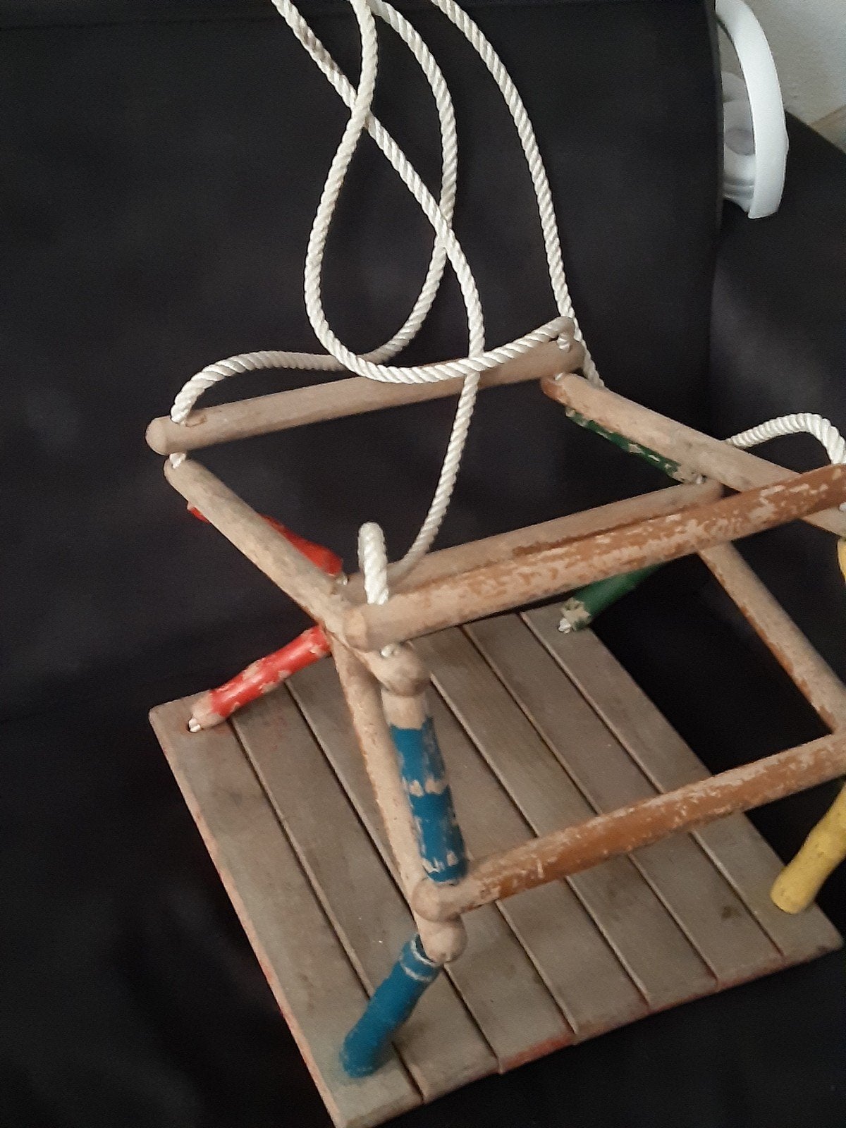 Ouderwetse houten schommel ,sleetse verflagen"plantenhanger", Antiek en Kunst, Ophalen of Verzenden