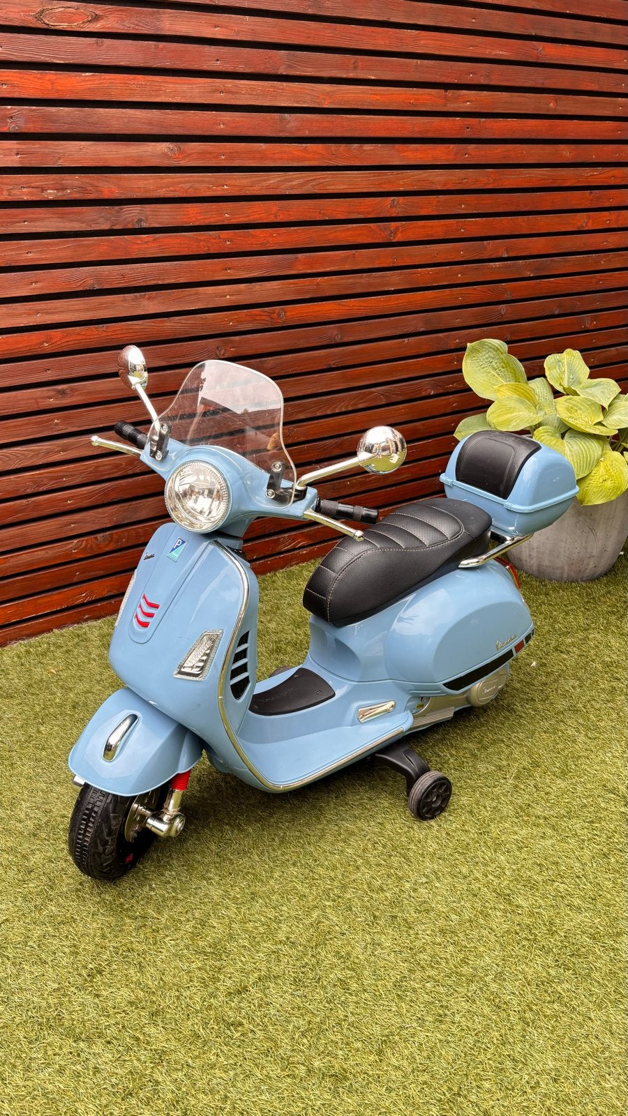 Elektrische Vespa scooter voor kinderen - Zo goed als nieuw, Ophalen, Zo goed als nieuw, Overige typen