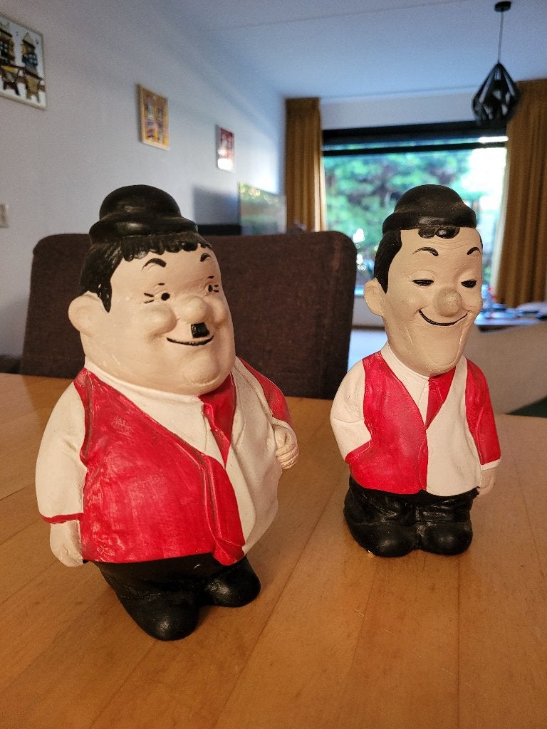 Laurel & Hardy in Feyenoord tenue, Verzamelen, Beelden en Beeldjes, Ophalen of Verzenden, Zo goed als nieuw, Mens