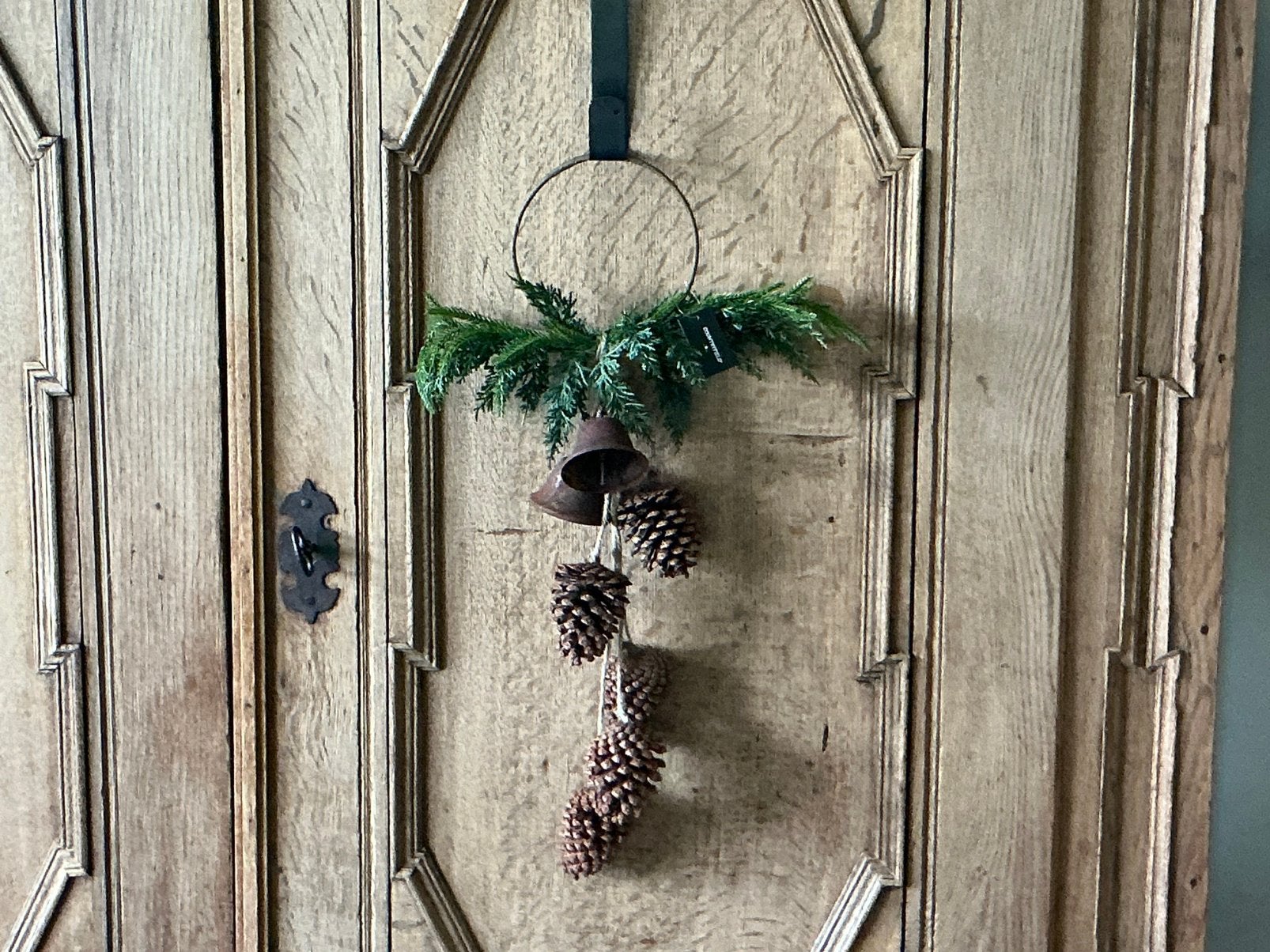 NIEUW Countryfield hanger dennenappels, bellen en kunsttak, Huis en Inrichting, Ophalen of Verzenden, Nieuw