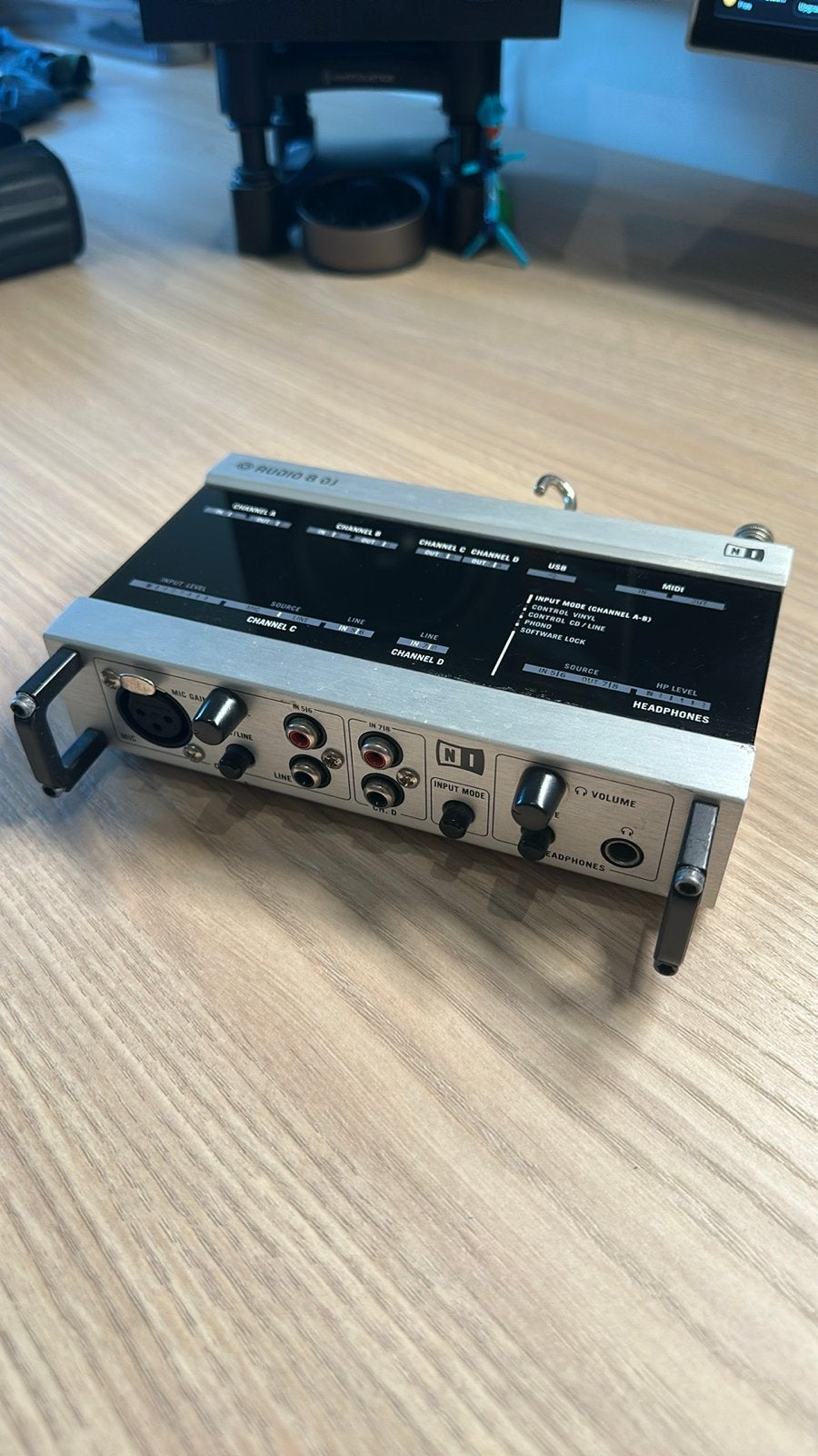 Native Instruments Audio 8 DJ Audio Interface, Ophalen of Verzenden, Gebruikt, Dj-set, Overige merken